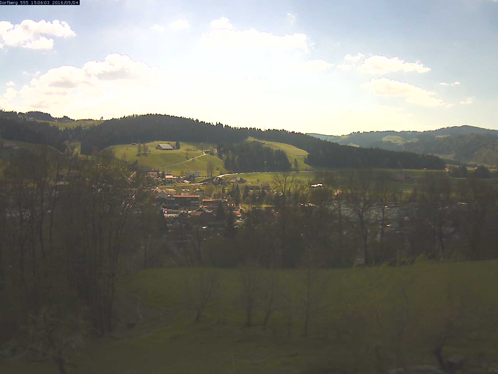 Webcam-Bild: Aussicht vom Dorfberg in Langnau 20160504-150601