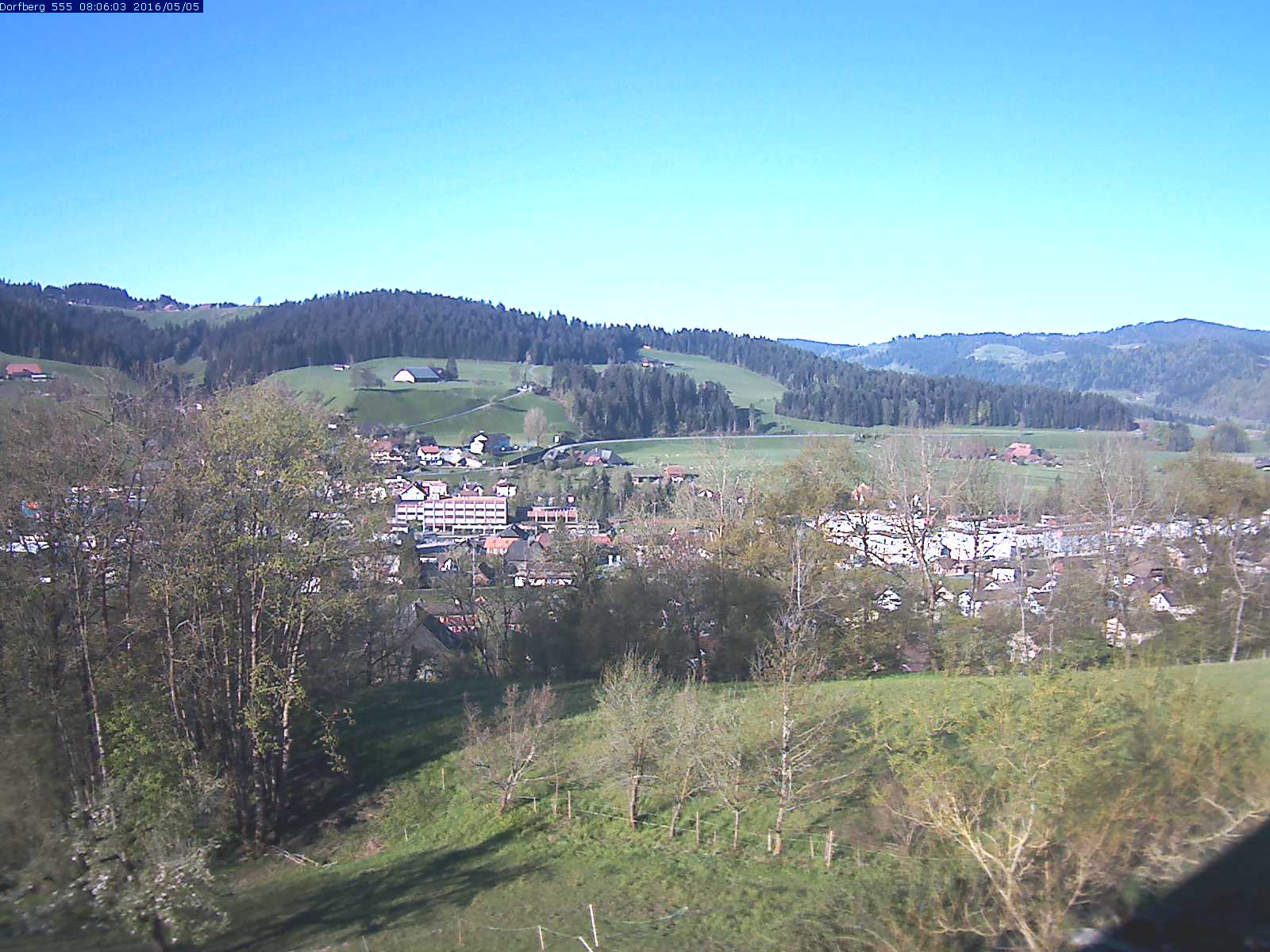 Webcam-Bild: Aussicht vom Dorfberg in Langnau 20160505-080601