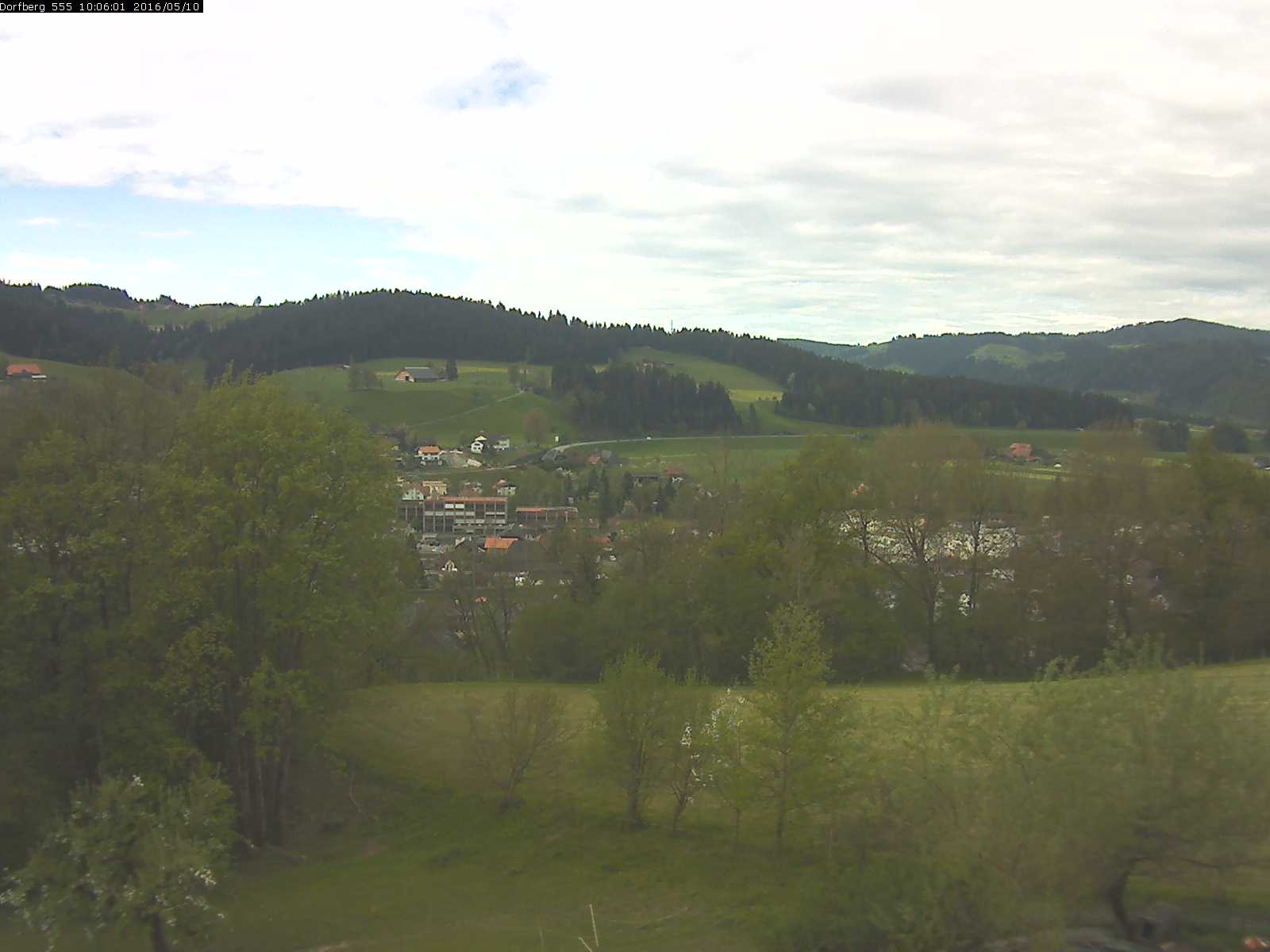 Webcam-Bild: Aussicht vom Dorfberg in Langnau 20160510-100601