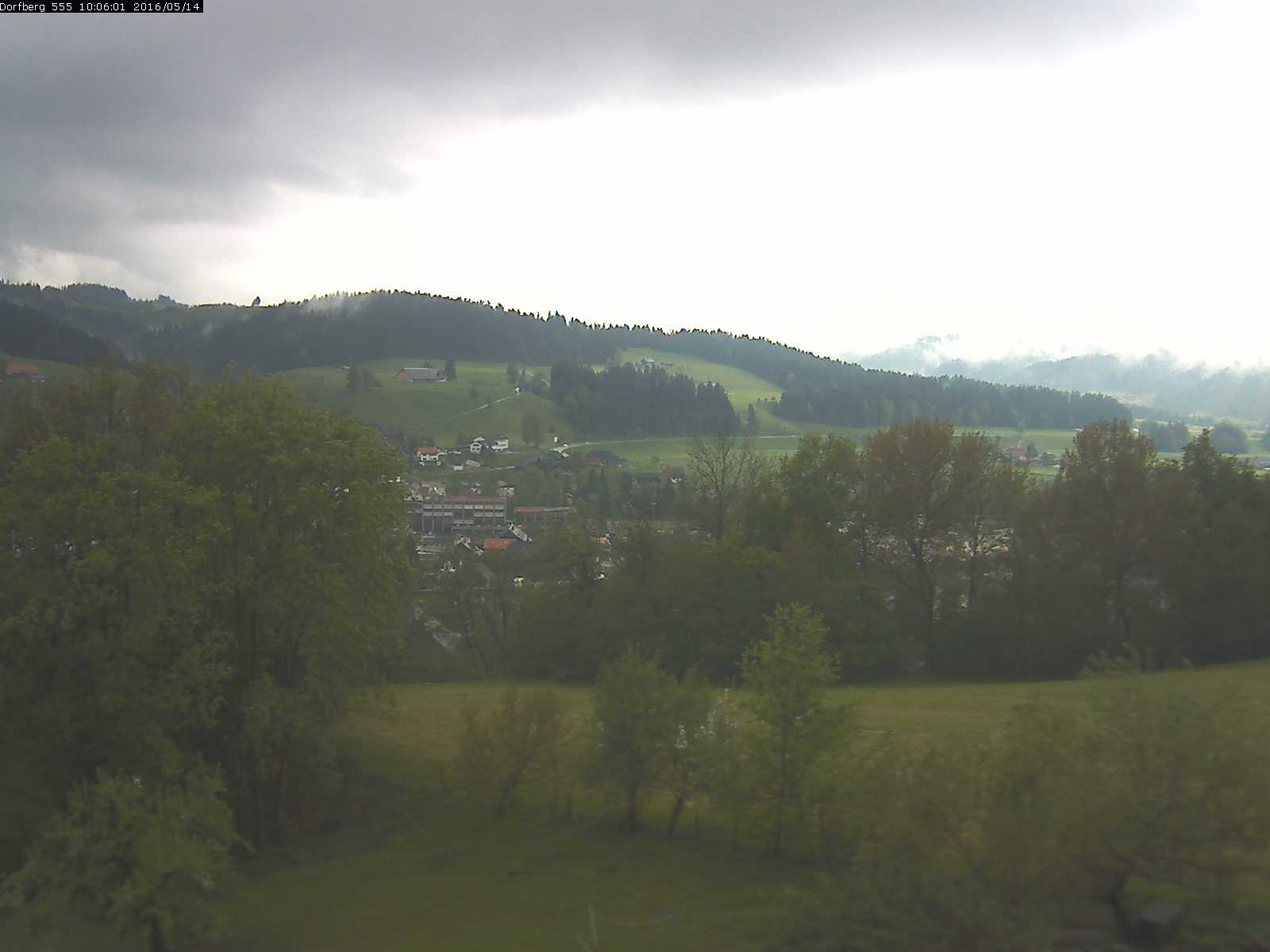 Webcam-Bild: Aussicht vom Dorfberg in Langnau 20160514-100601