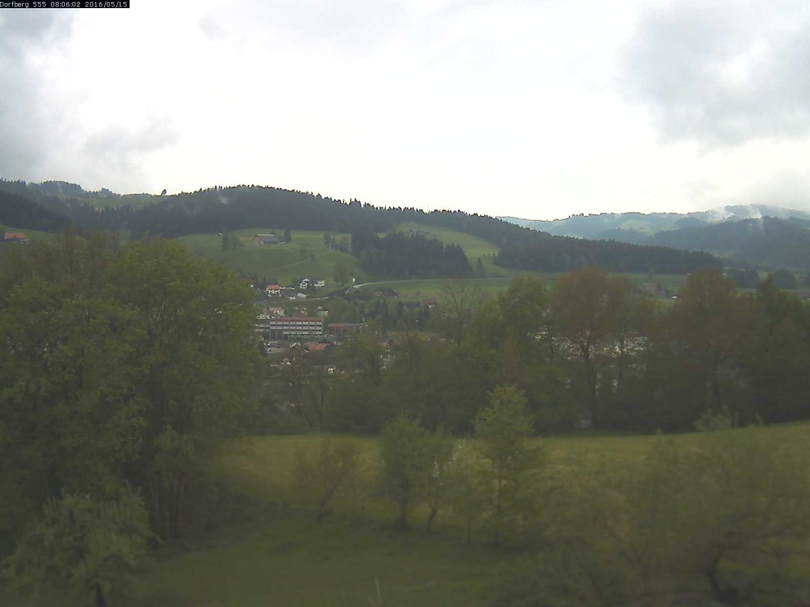Webcam-Bild: Aussicht vom Dorfberg in Langnau 20160515-080601