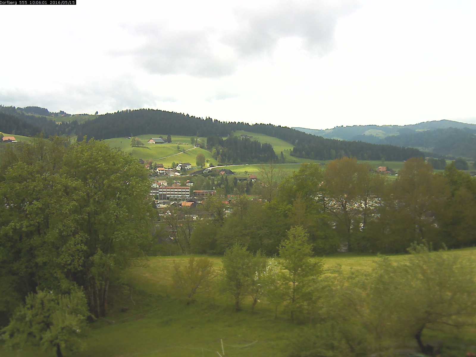 Webcam-Bild: Aussicht vom Dorfberg in Langnau 20160515-100601
