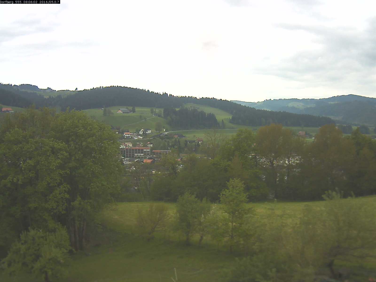 Webcam-Bild: Aussicht vom Dorfberg in Langnau 20160517-080601