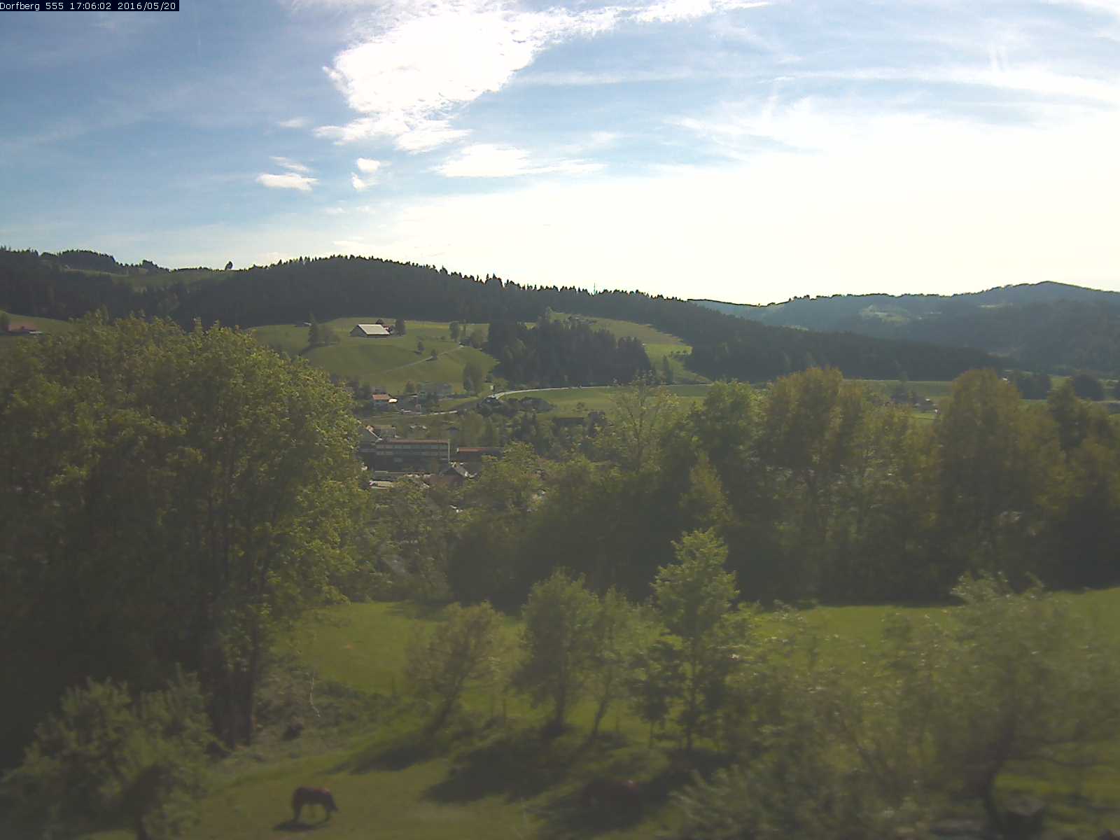 Webcam-Bild: Aussicht vom Dorfberg in Langnau 20160520-170601