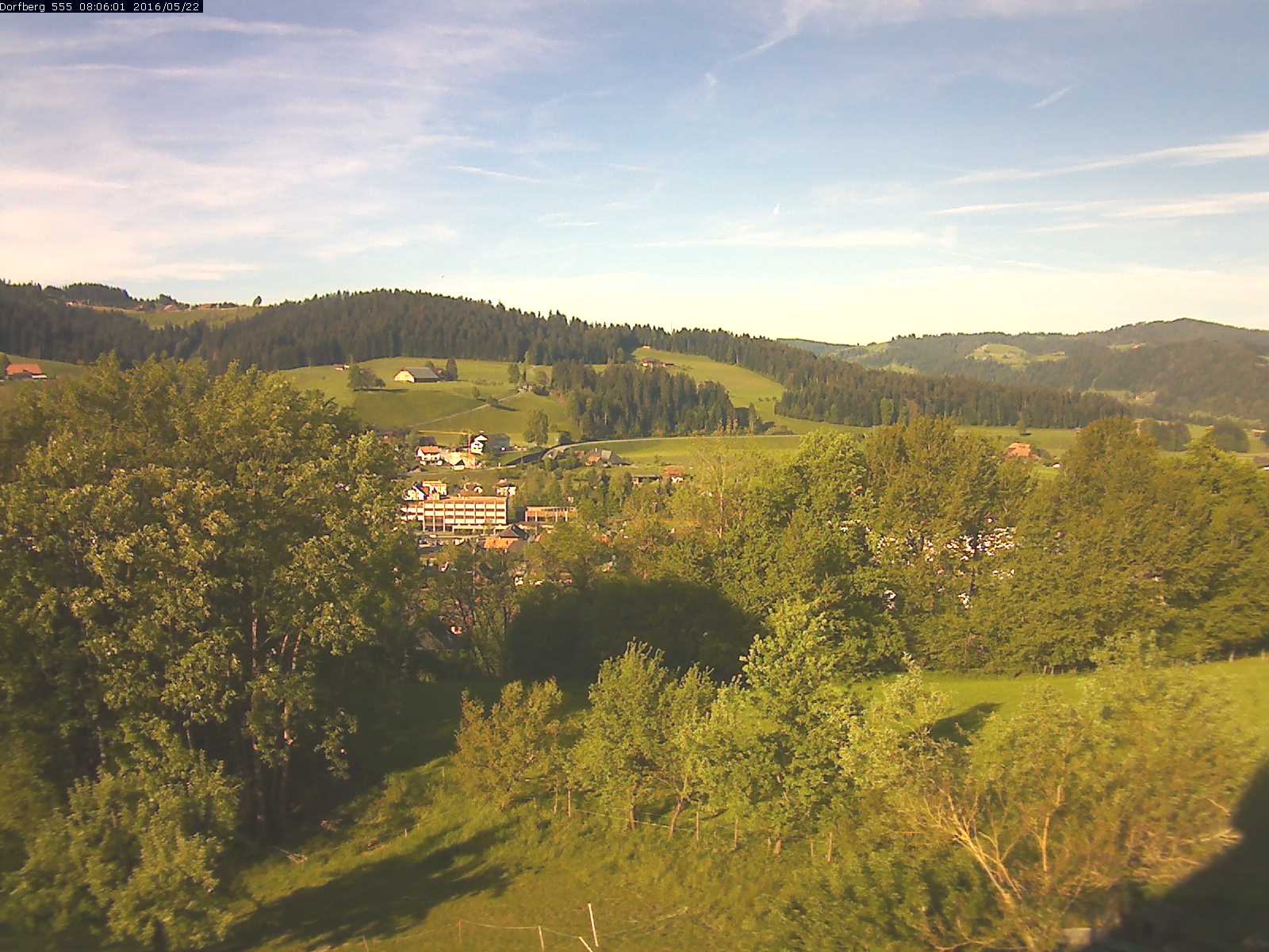 Webcam-Bild: Aussicht vom Dorfberg in Langnau 20160522-080601