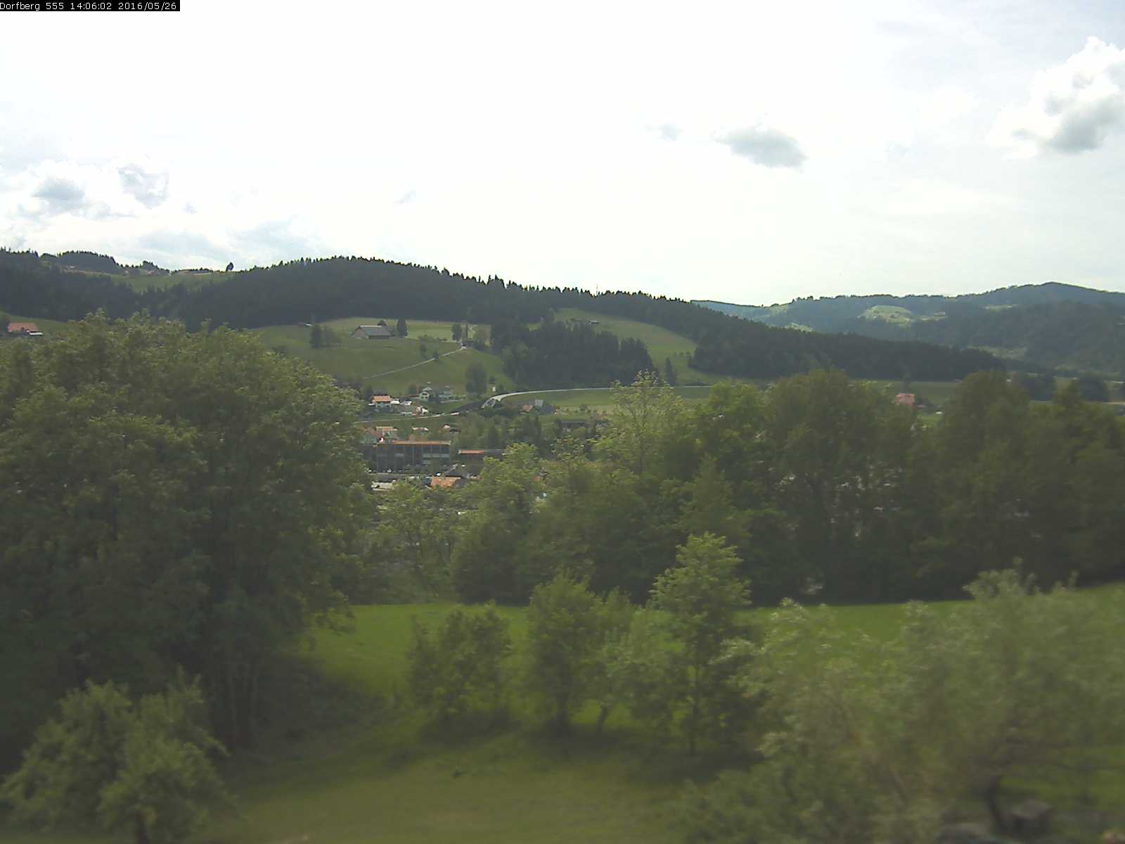 Webcam-Bild: Aussicht vom Dorfberg in Langnau 20160526-140601