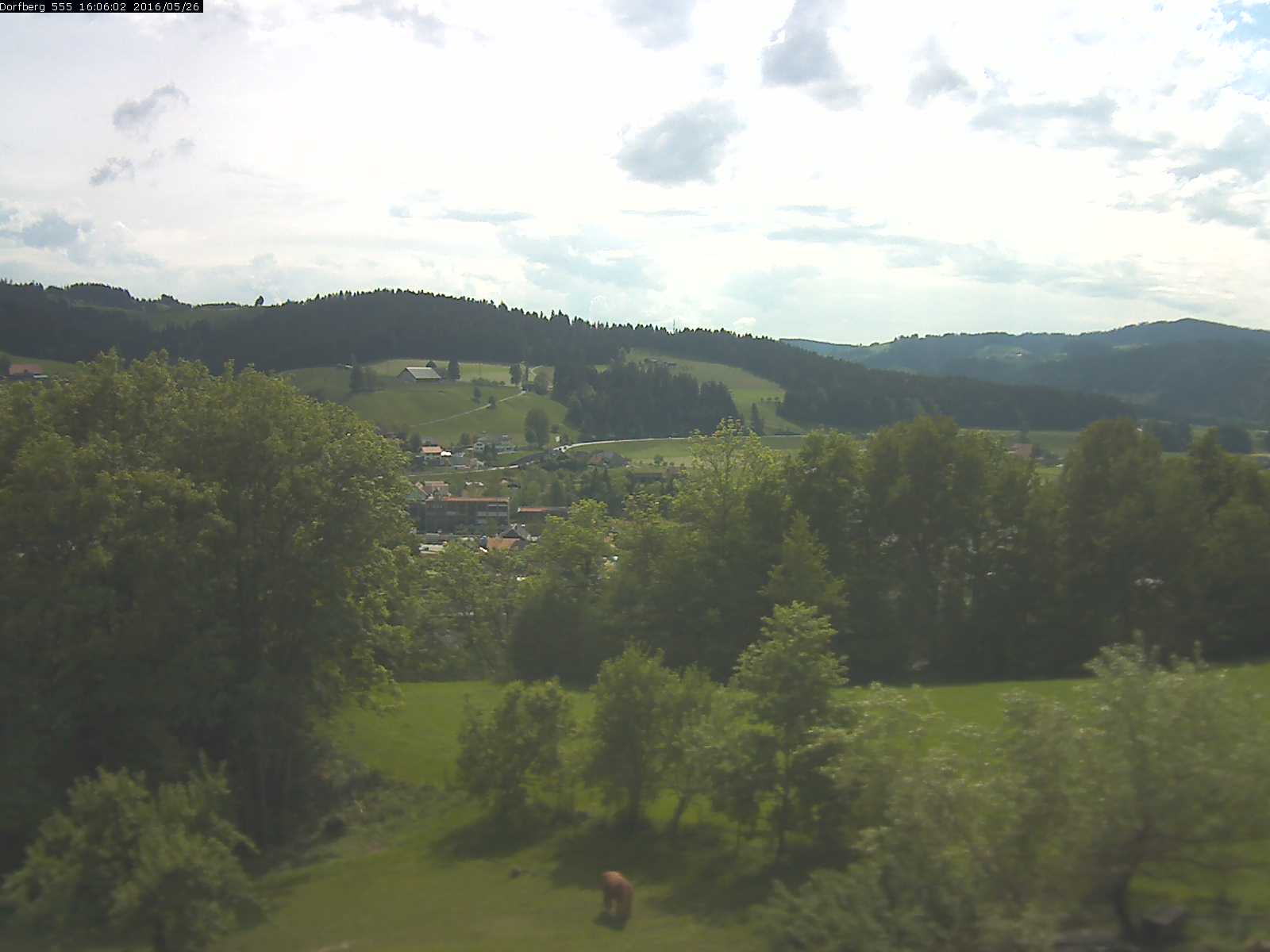 Webcam-Bild: Aussicht vom Dorfberg in Langnau 20160526-160601