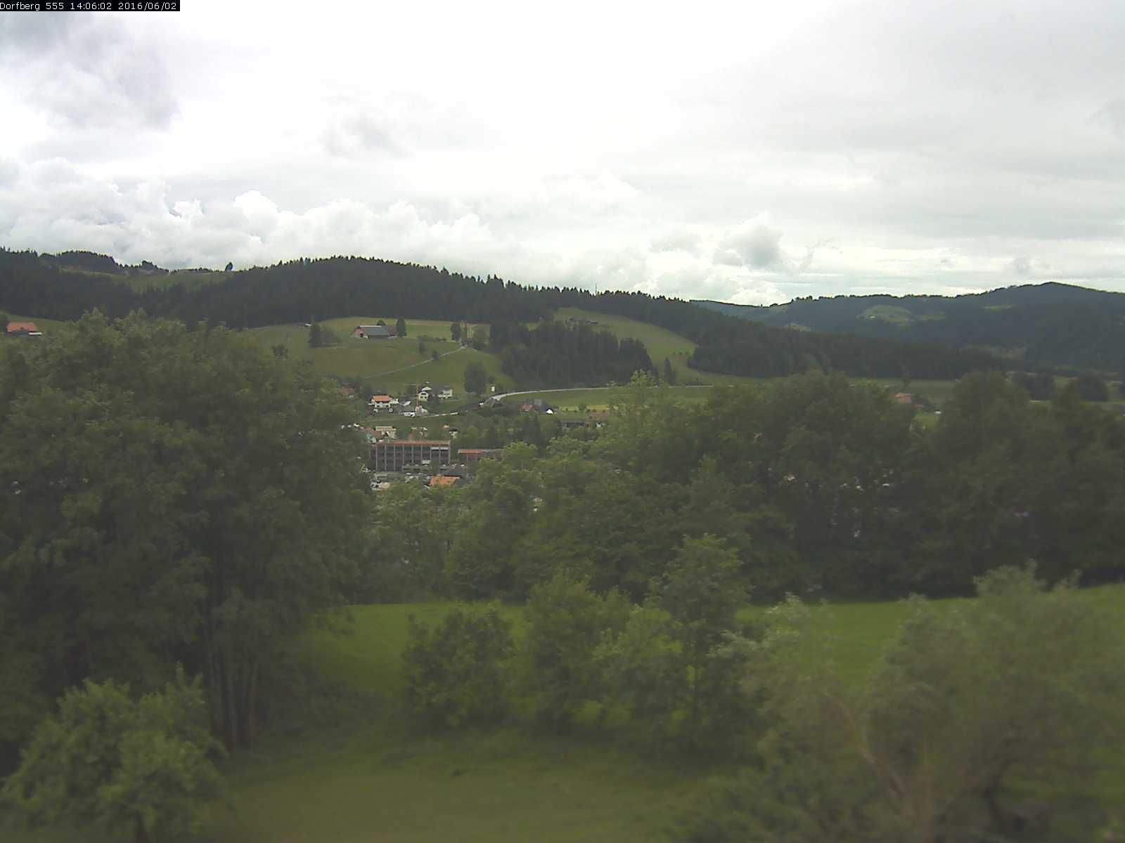 Webcam-Bild: Aussicht vom Dorfberg in Langnau 20160602-140601