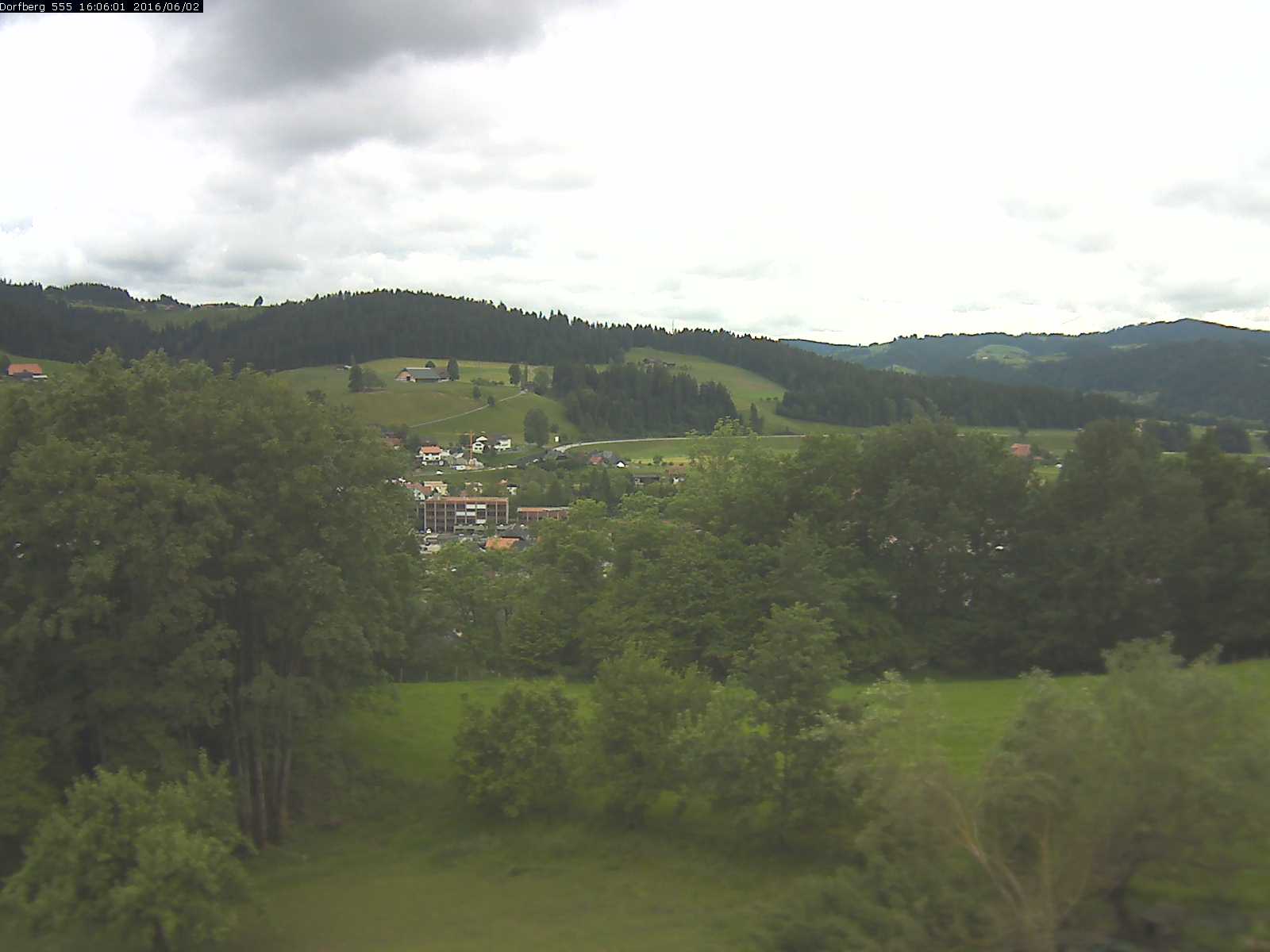 Webcam-Bild: Aussicht vom Dorfberg in Langnau 20160602-160601