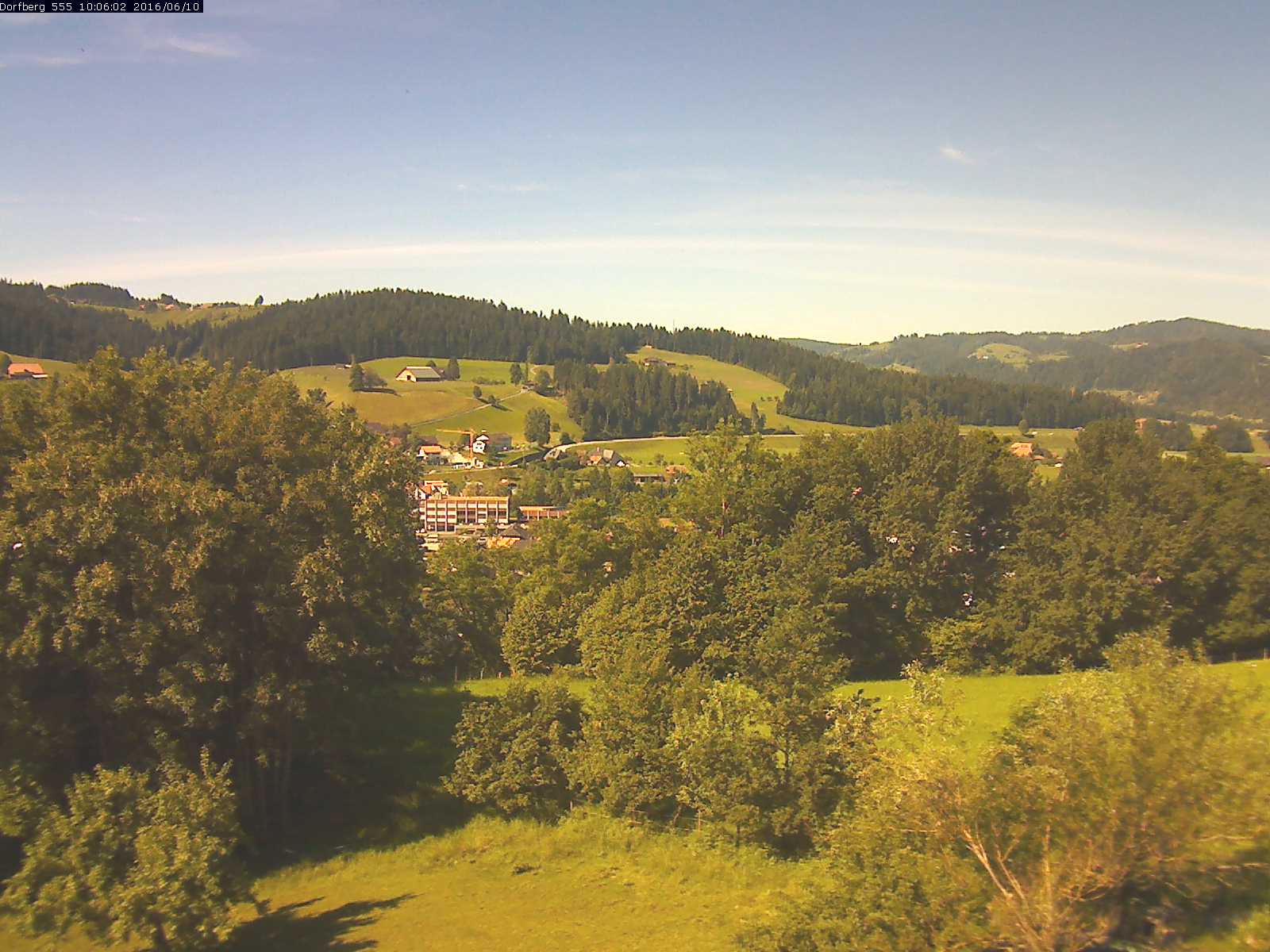 Webcam-Bild: Aussicht vom Dorfberg in Langnau 20160610-100601