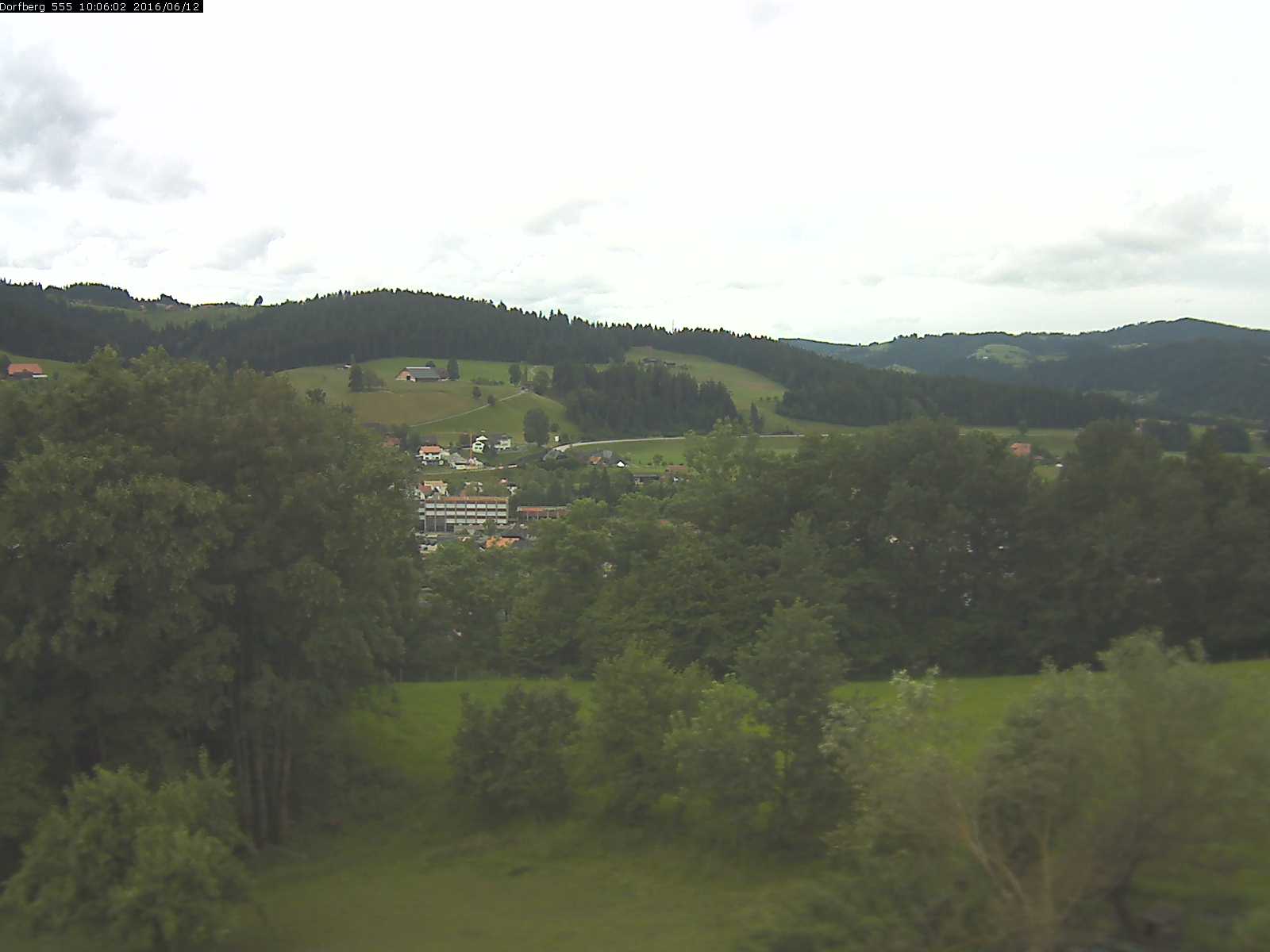 Webcam-Bild: Aussicht vom Dorfberg in Langnau 20160612-100601