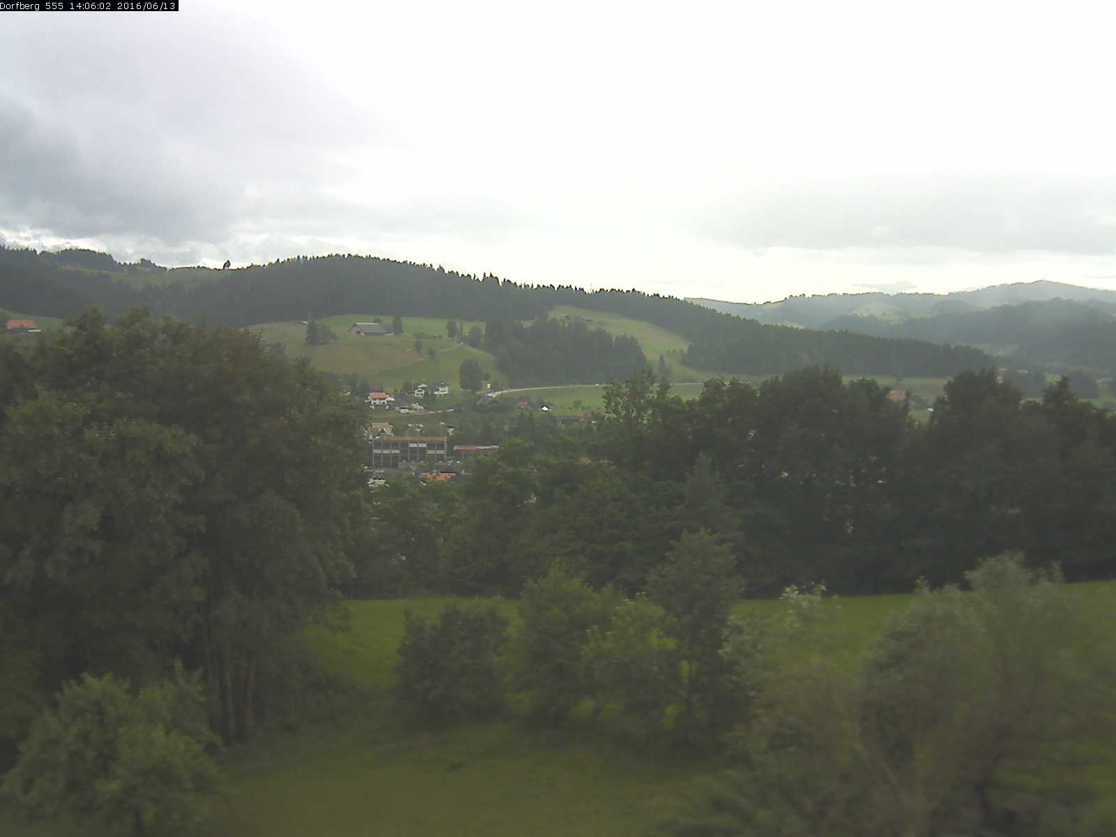 Webcam-Bild: Aussicht vom Dorfberg in Langnau 20160613-140601