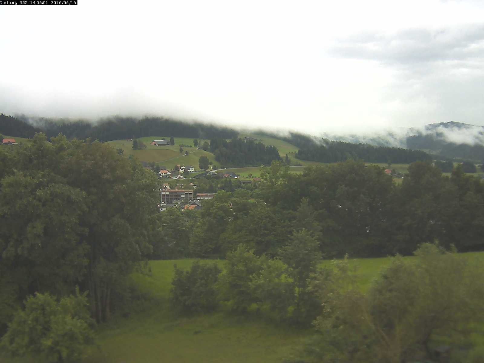 Webcam-Bild: Aussicht vom Dorfberg in Langnau 20160616-140601