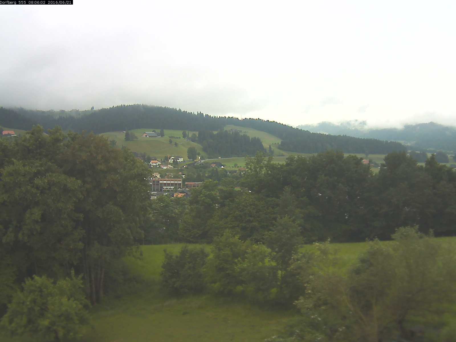 Webcam-Bild: Aussicht vom Dorfberg in Langnau 20160621-080601