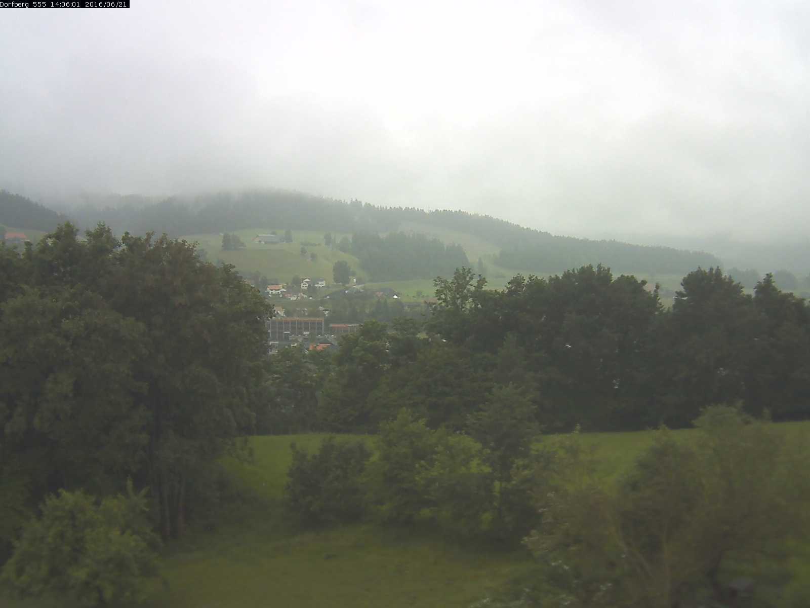 Webcam-Bild: Aussicht vom Dorfberg in Langnau 20160621-140601