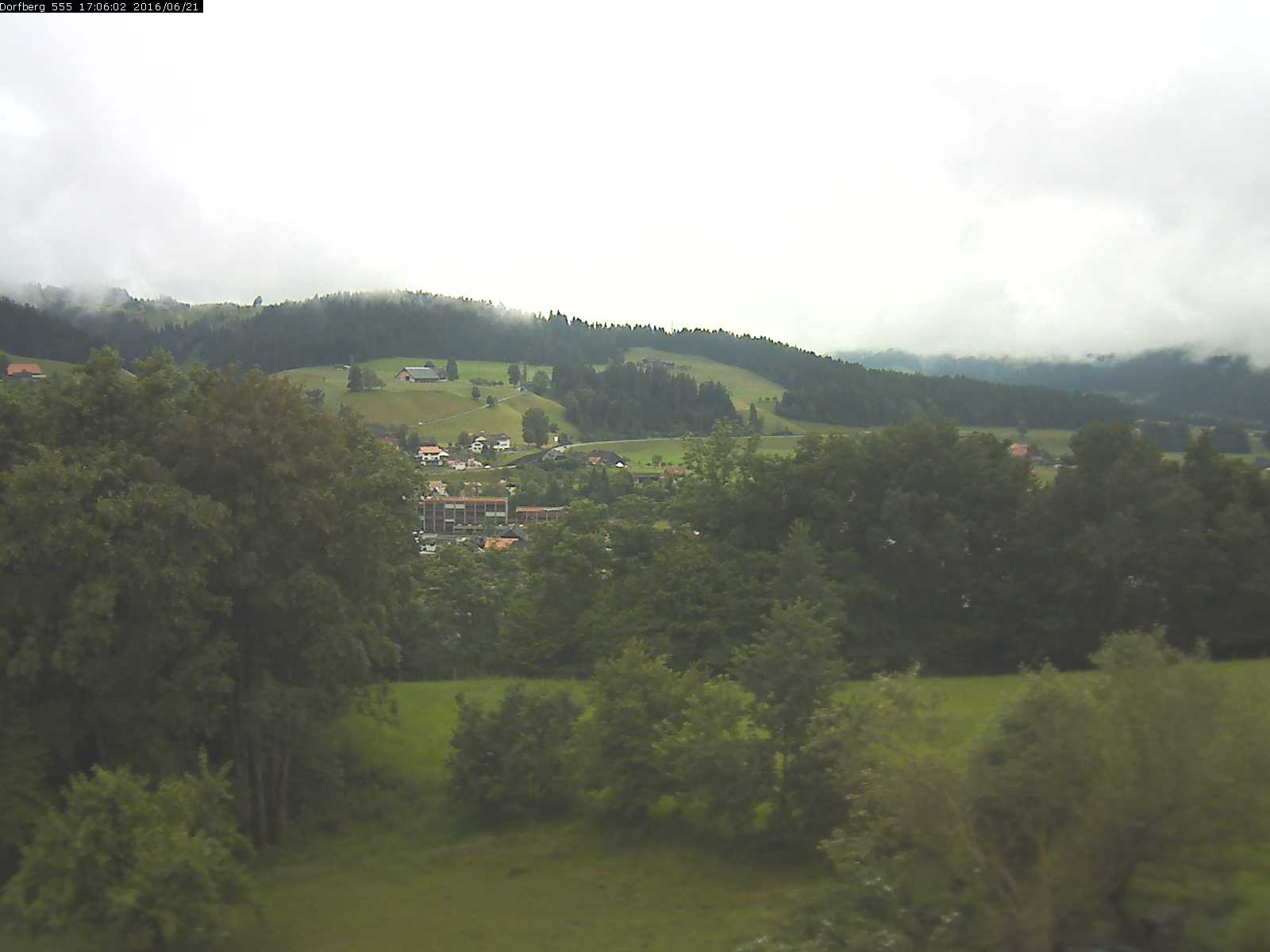 Webcam-Bild: Aussicht vom Dorfberg in Langnau 20160621-170601