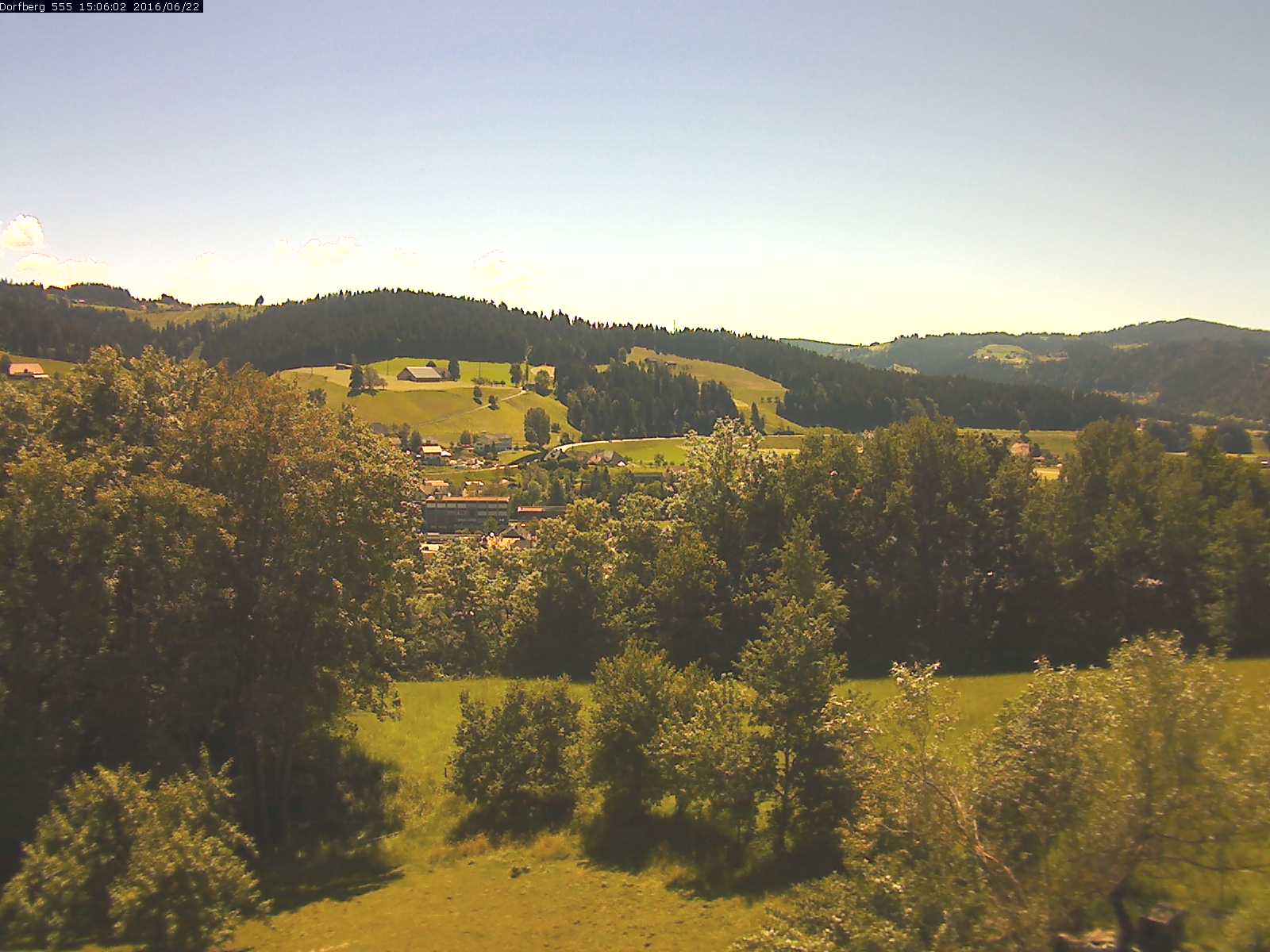 Webcam-Bild: Aussicht vom Dorfberg in Langnau 20160622-150601