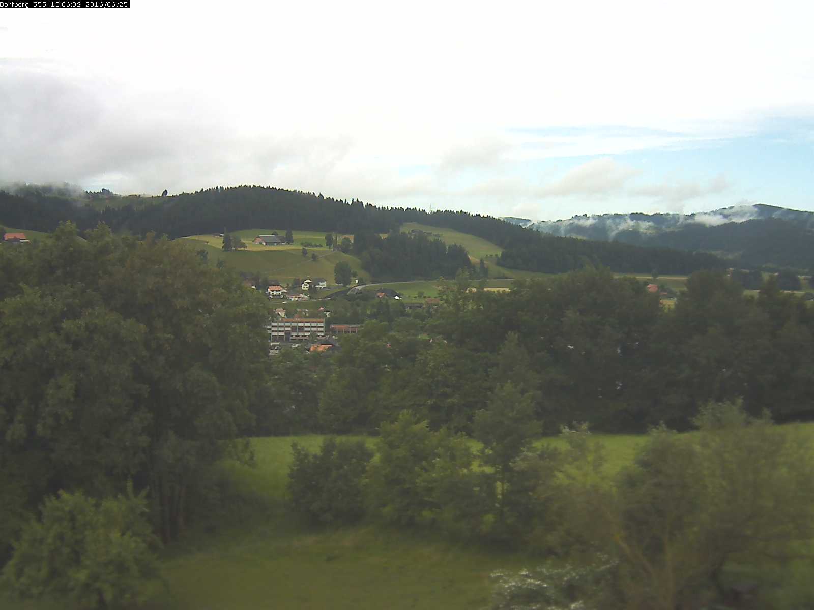 Webcam-Bild: Aussicht vom Dorfberg in Langnau 20160625-100601