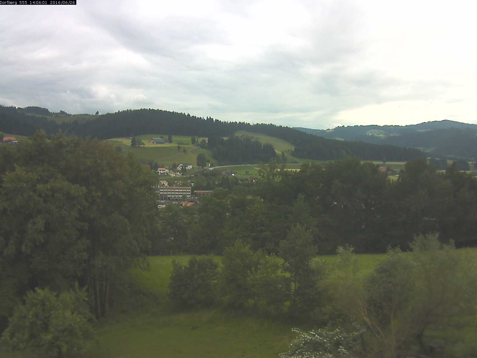 Webcam-Bild: Aussicht vom Dorfberg in Langnau 20160626-140601