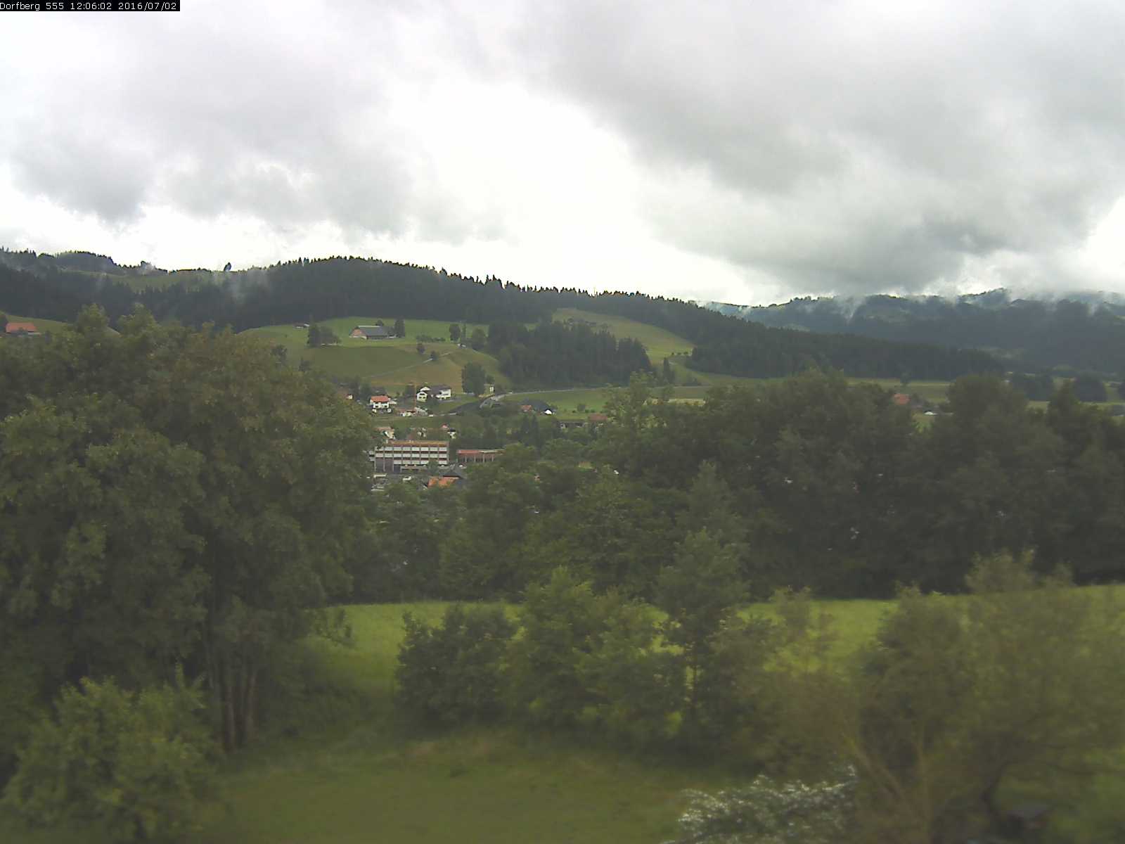 Webcam-Bild: Aussicht vom Dorfberg in Langnau 20160702-120601