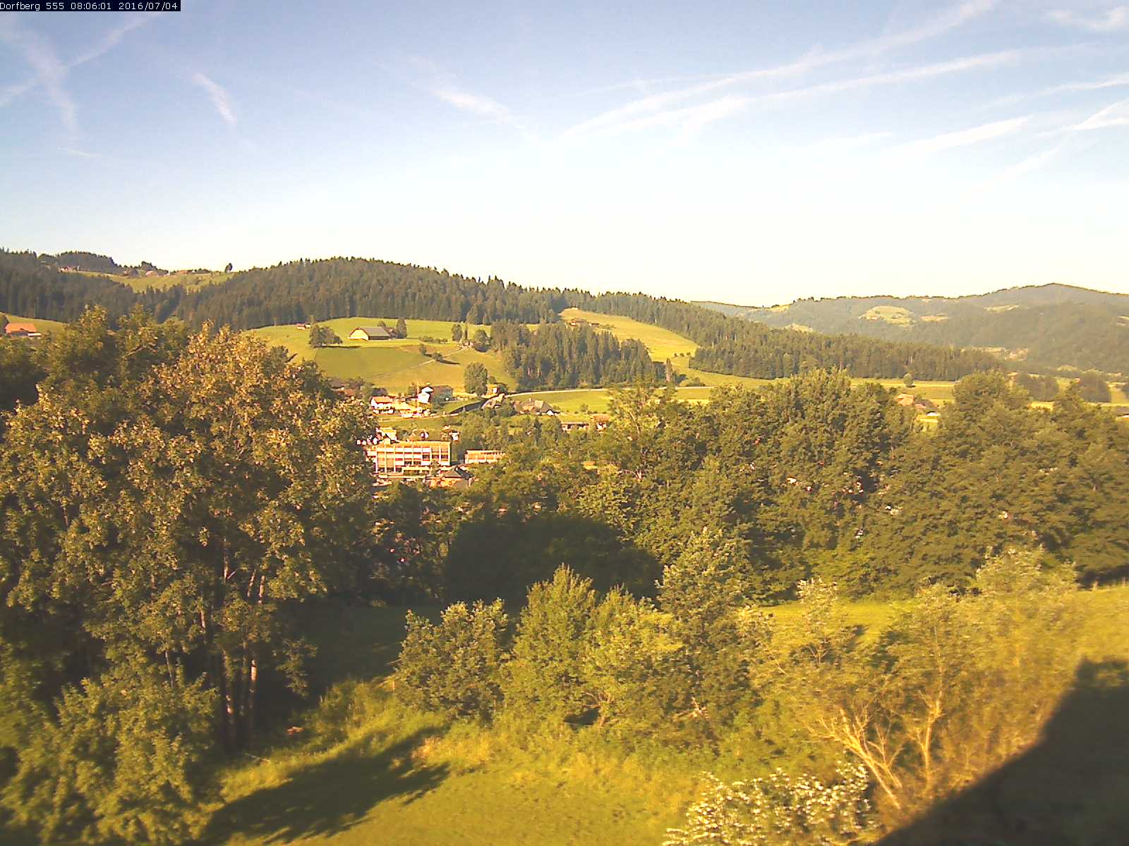 Webcam-Bild: Aussicht vom Dorfberg in Langnau 20160704-080601