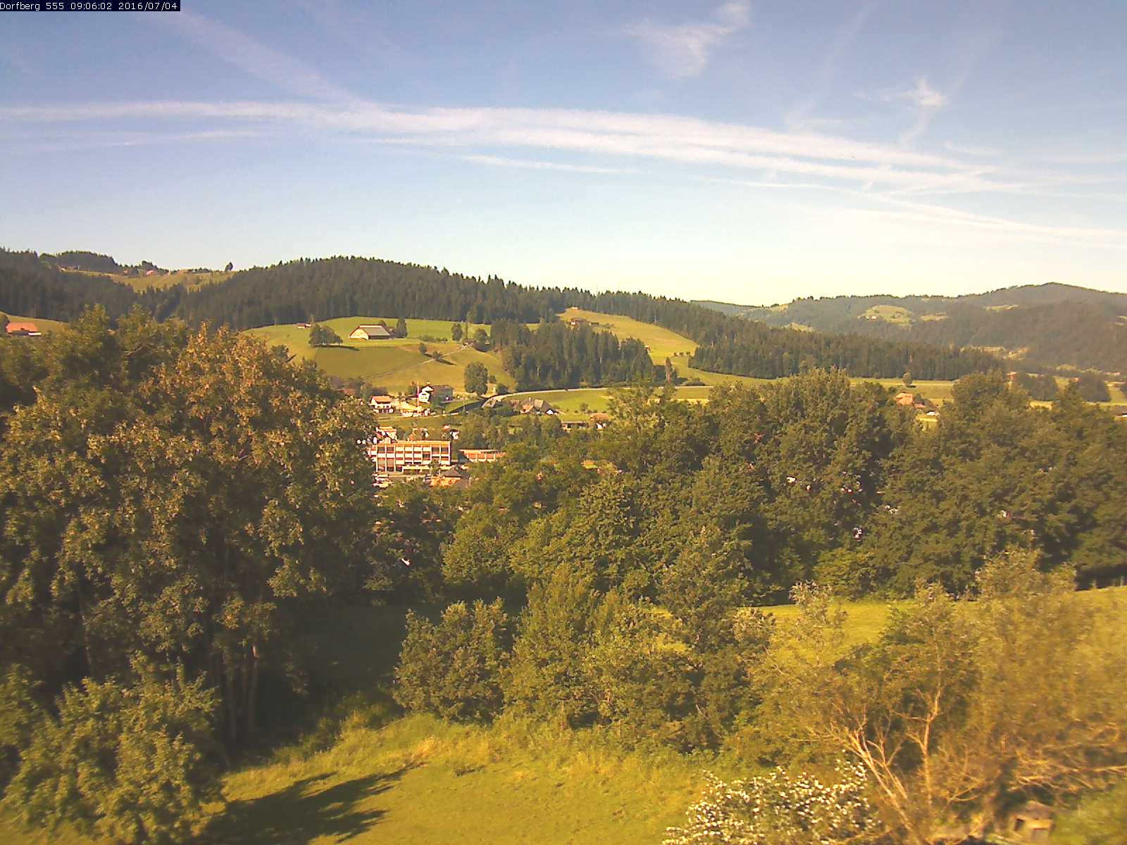 Webcam-Bild: Aussicht vom Dorfberg in Langnau 20160704-090601
