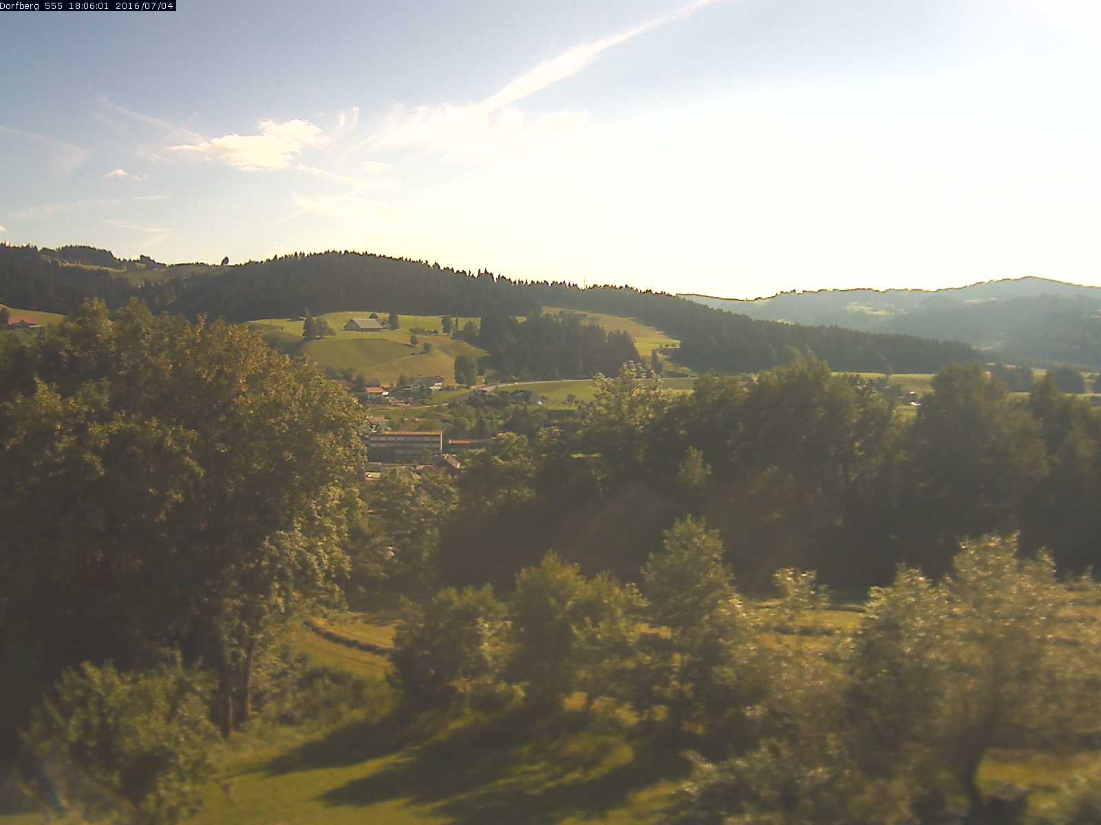 Webcam-Bild: Aussicht vom Dorfberg in Langnau 20160704-180601