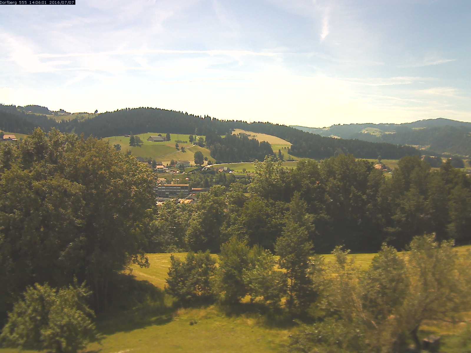 Webcam-Bild: Aussicht vom Dorfberg in Langnau 20160707-140601