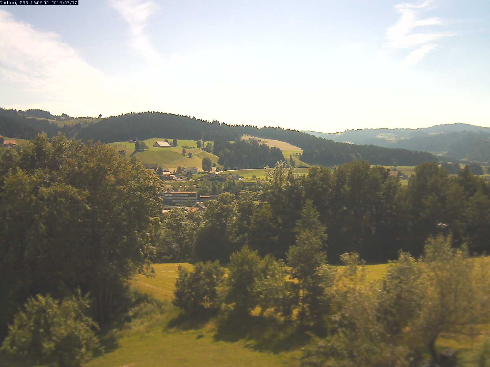 Webcam-Bild: Aussicht vom Dorfberg in Langnau 20160707-160601