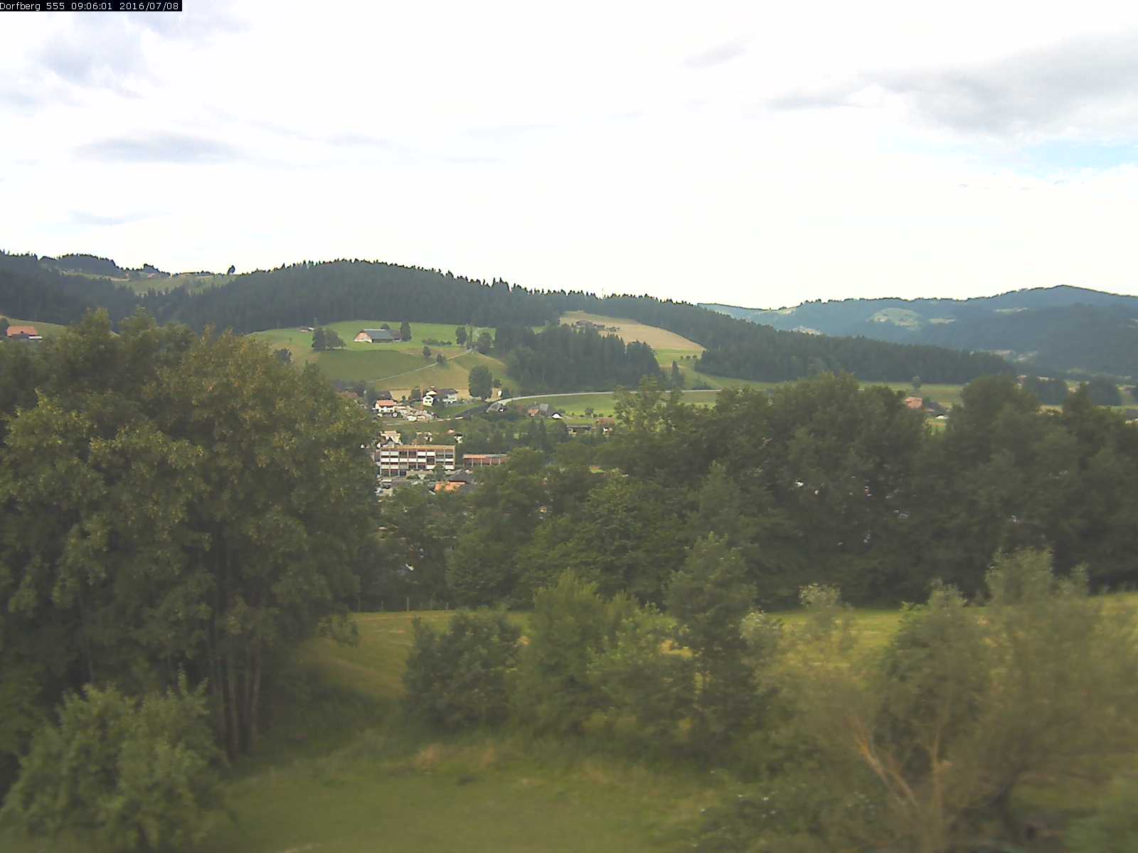 Webcam-Bild: Aussicht vom Dorfberg in Langnau 20160708-090601