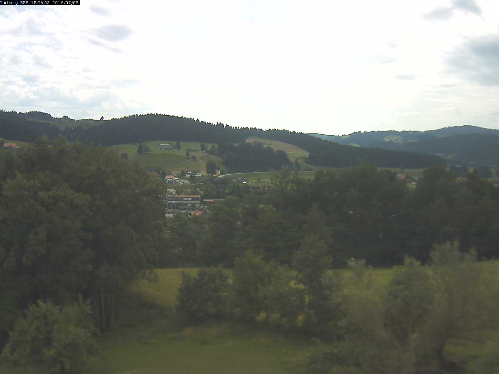 Webcam-Bild: Aussicht vom Dorfberg in Langnau 20160708-150601