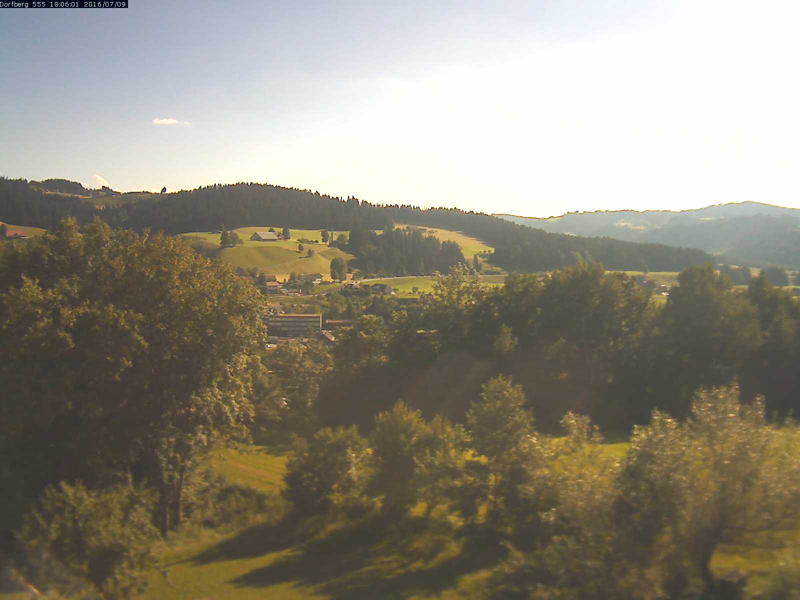 Webcam-Bild: Aussicht vom Dorfberg in Langnau 20160709-180601