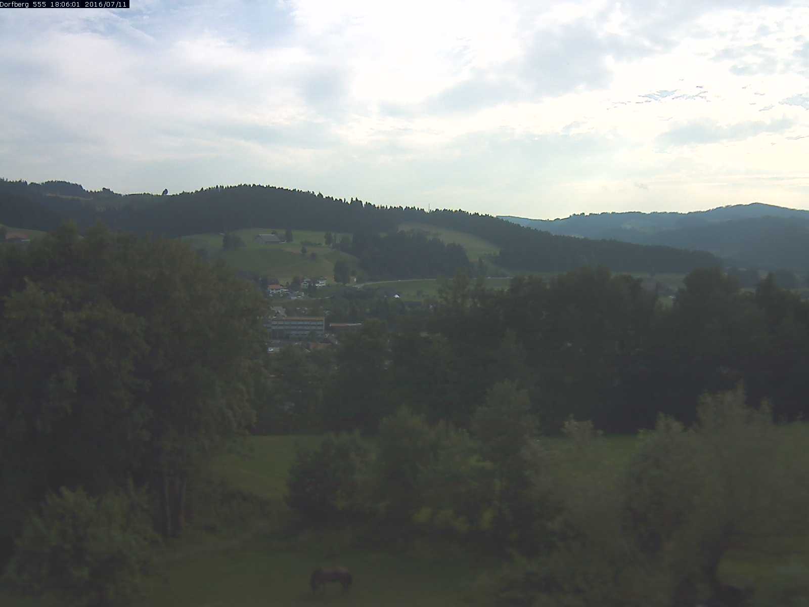 Webcam-Bild: Aussicht vom Dorfberg in Langnau 20160711-180601