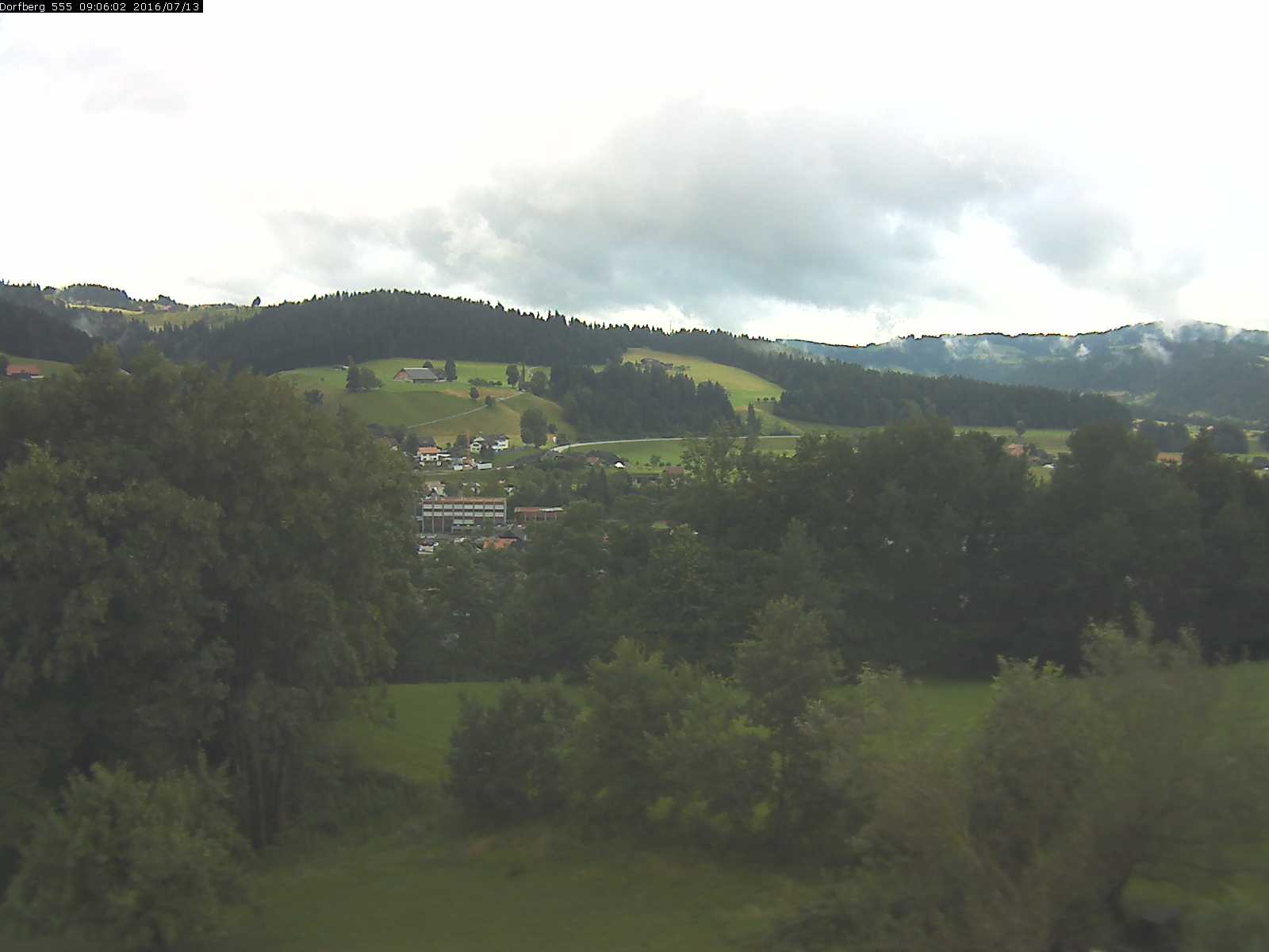 Webcam-Bild: Aussicht vom Dorfberg in Langnau 20160713-090601