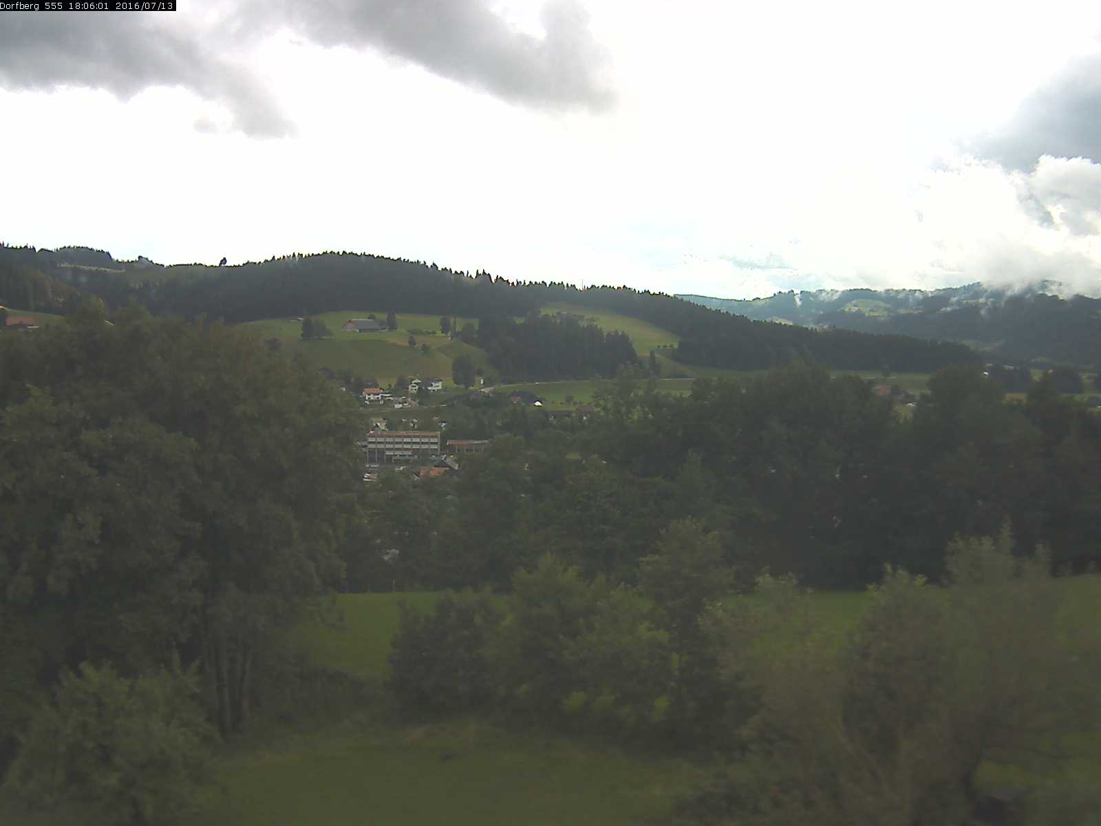 Webcam-Bild: Aussicht vom Dorfberg in Langnau 20160713-180601