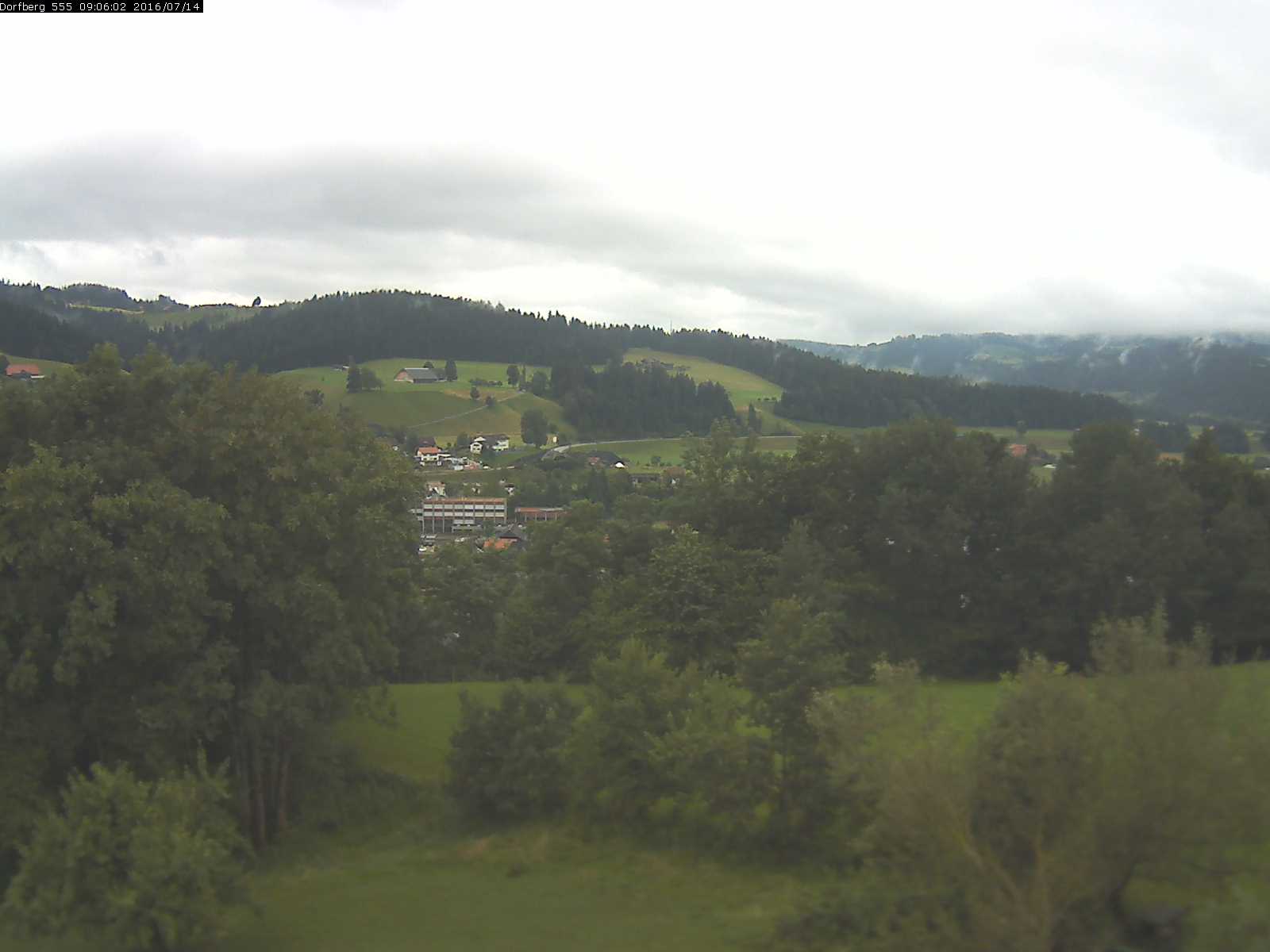 Webcam-Bild: Aussicht vom Dorfberg in Langnau 20160714-090601