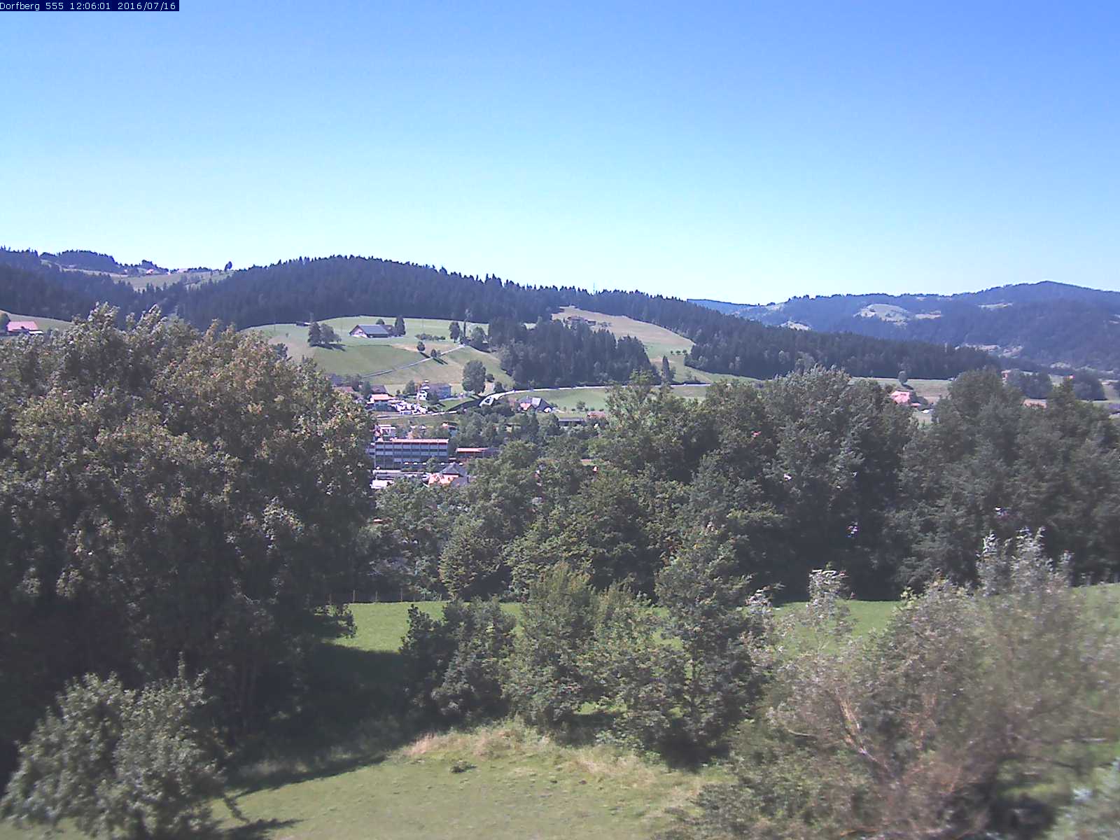 Webcam-Bild: Aussicht vom Dorfberg in Langnau 20160716-120601