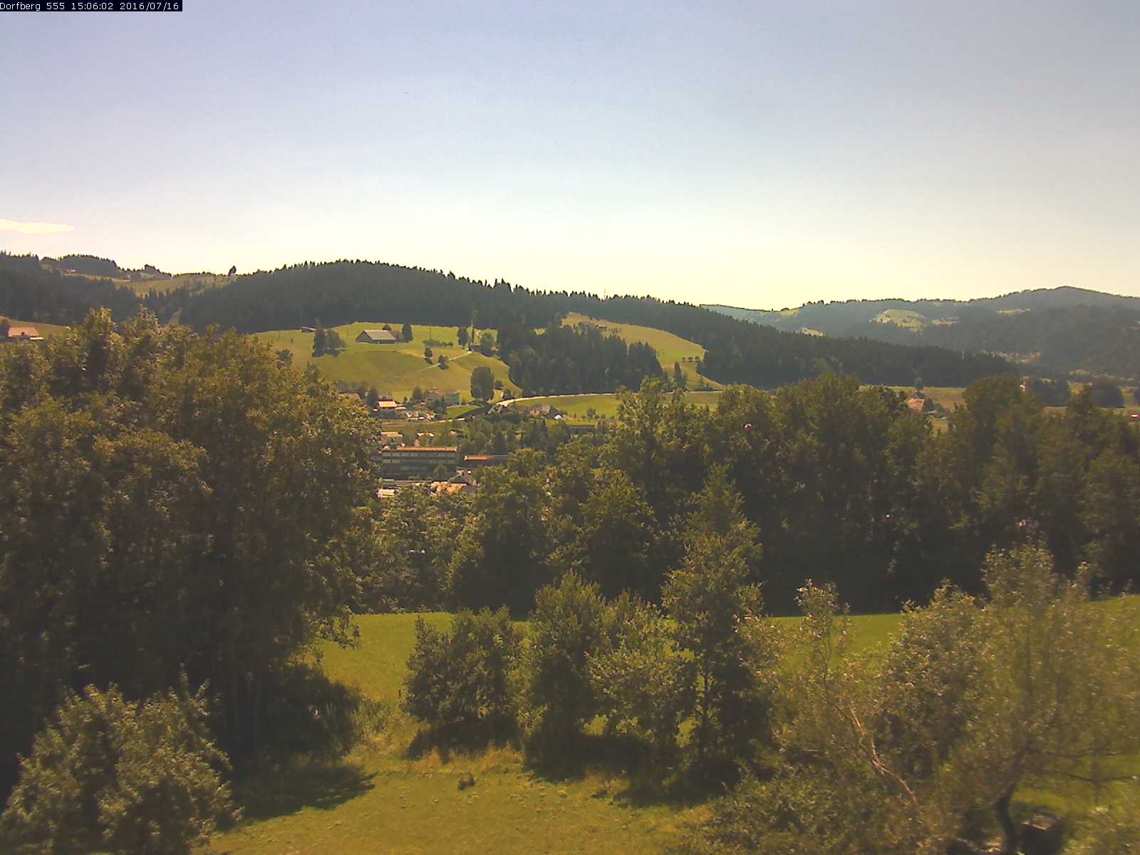 Webcam-Bild: Aussicht vom Dorfberg in Langnau 20160716-150601