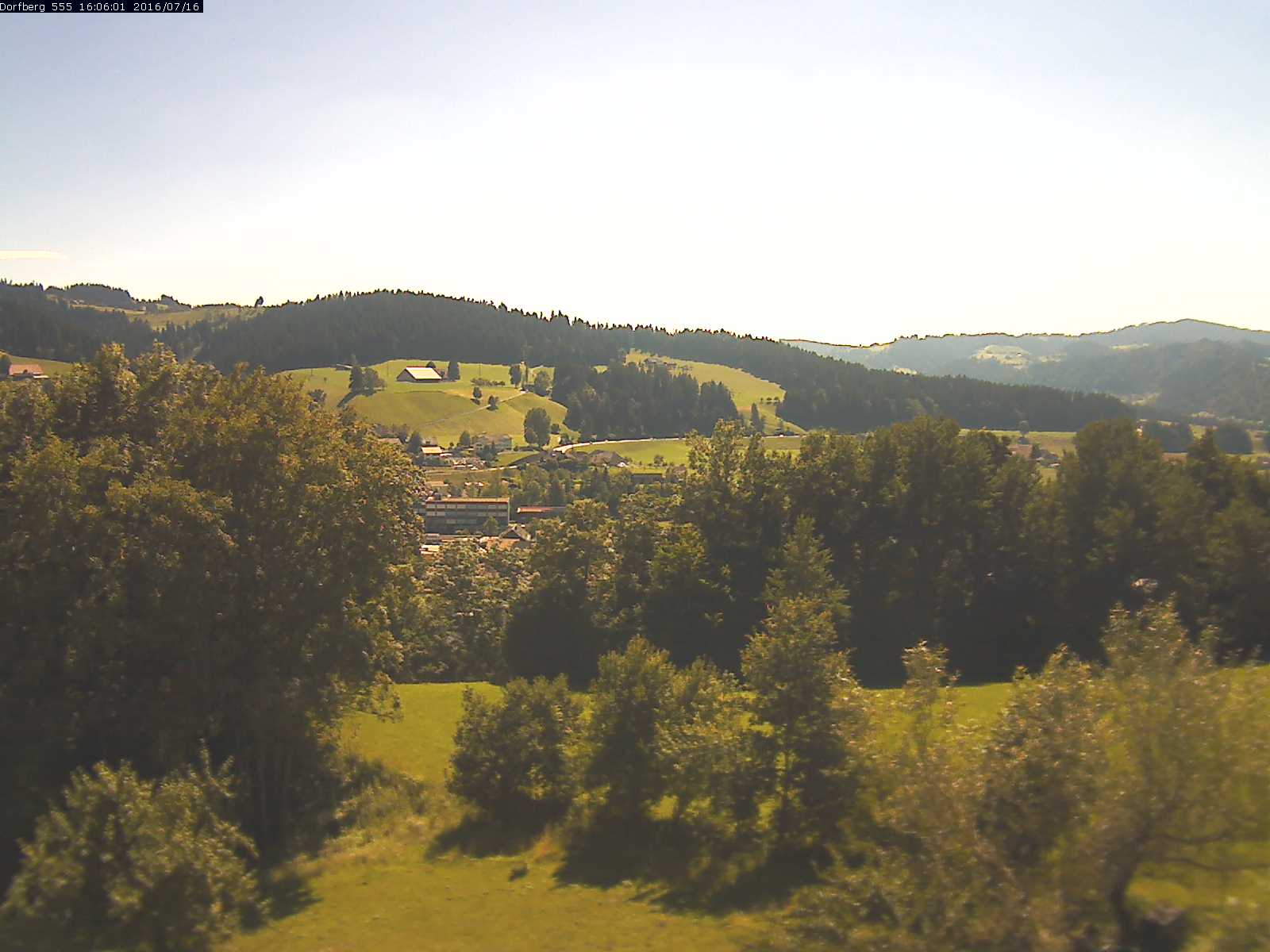 Webcam-Bild: Aussicht vom Dorfberg in Langnau 20160716-160601
