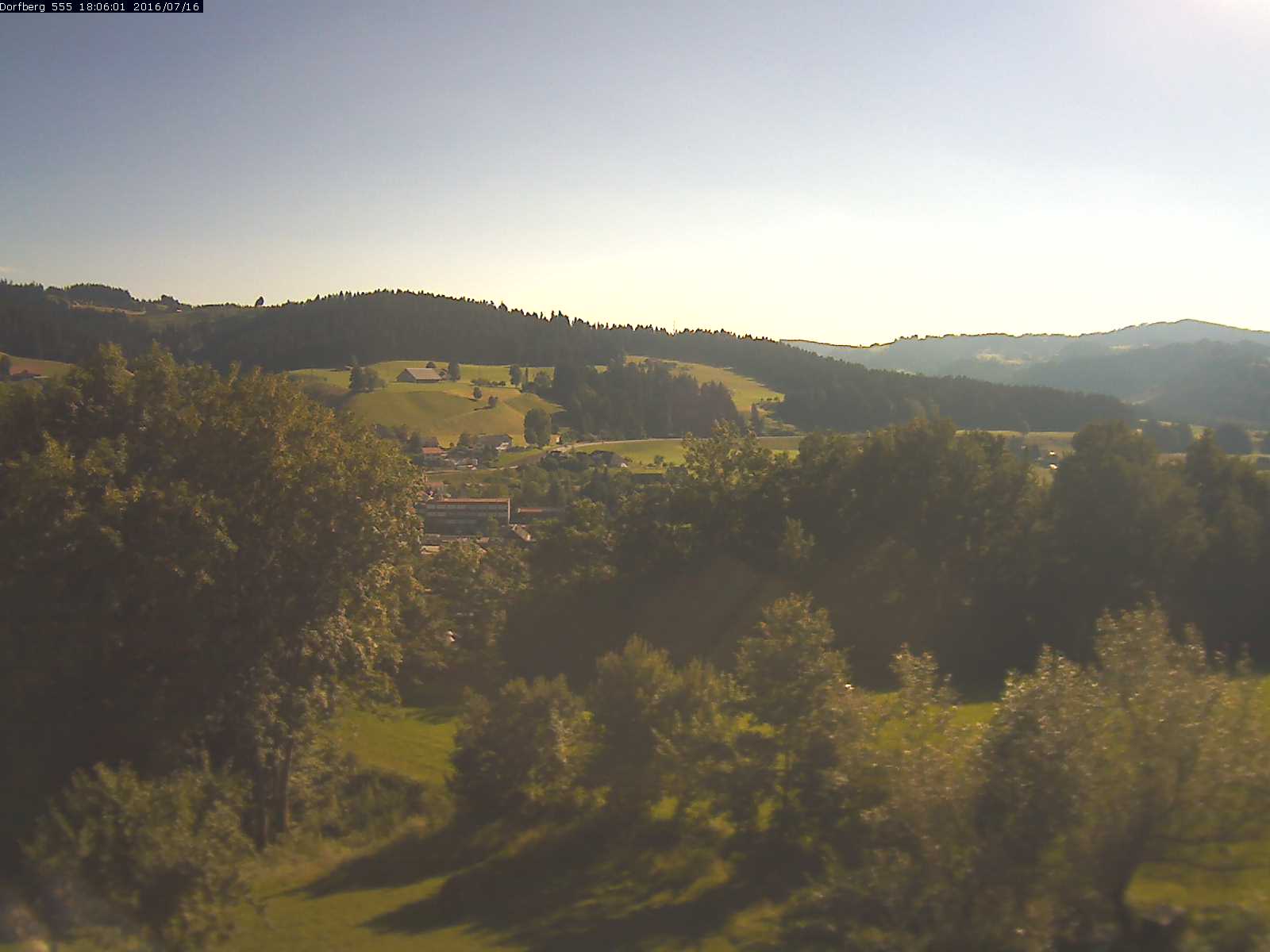 Webcam-Bild: Aussicht vom Dorfberg in Langnau 20160716-180601