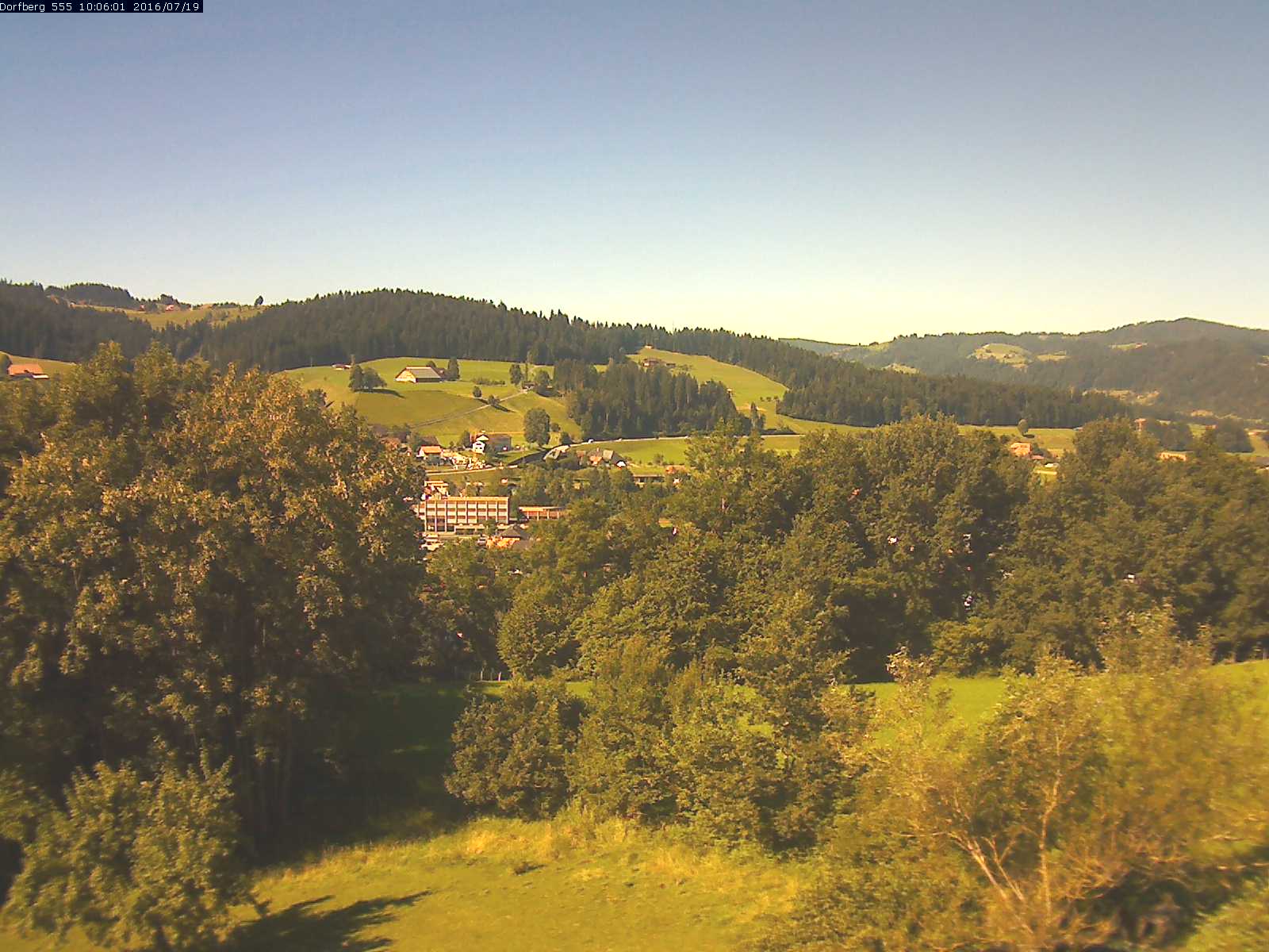 Webcam-Bild: Aussicht vom Dorfberg in Langnau 20160719-100601