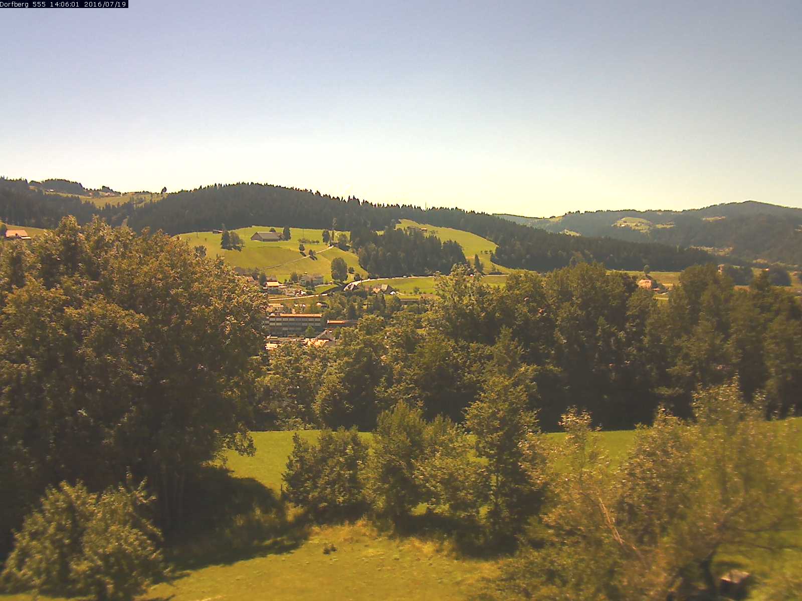 Webcam-Bild: Aussicht vom Dorfberg in Langnau 20160719-140601