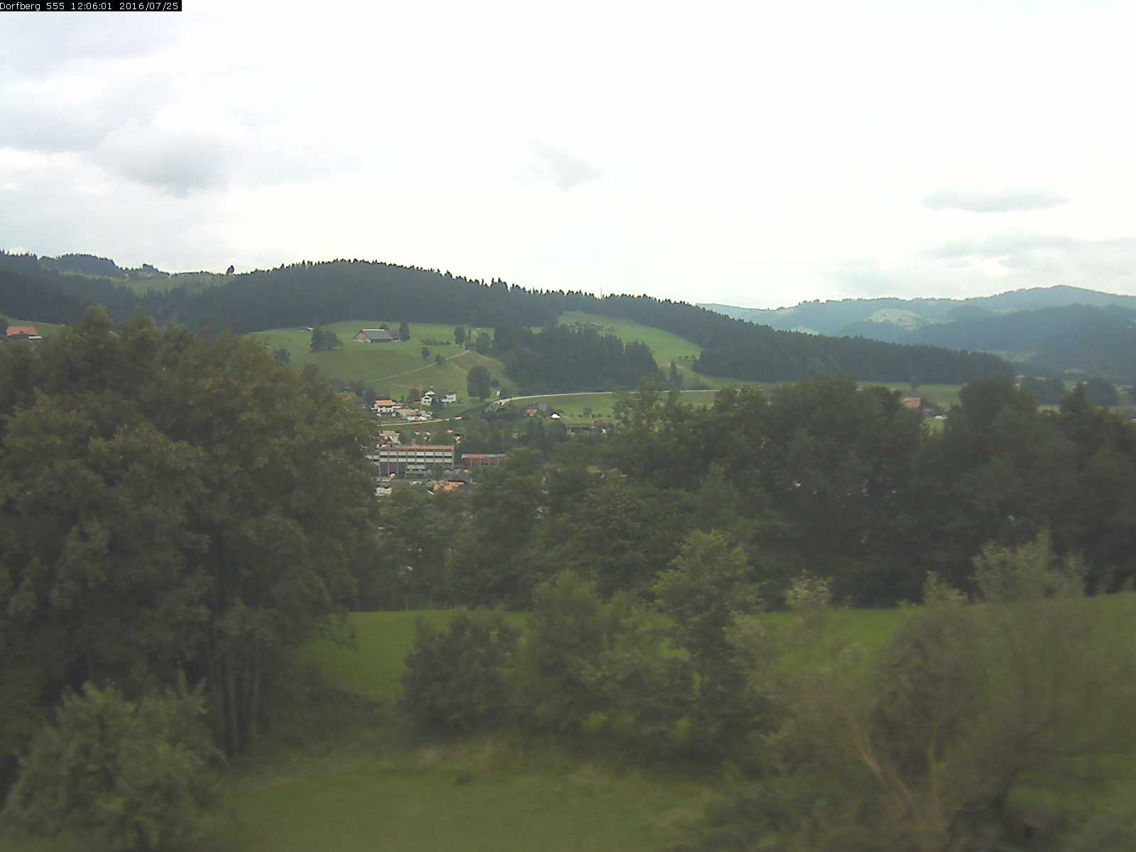 Webcam-Bild: Aussicht vom Dorfberg in Langnau 20160725-120601
