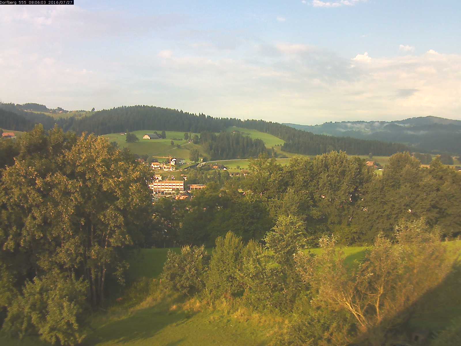Webcam-Bild: Aussicht vom Dorfberg in Langnau 20160727-080601
