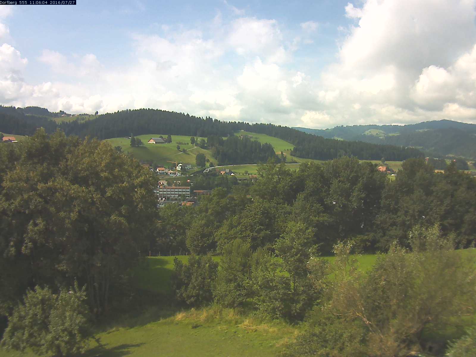 Webcam-Bild: Aussicht vom Dorfberg in Langnau 20160727-110602