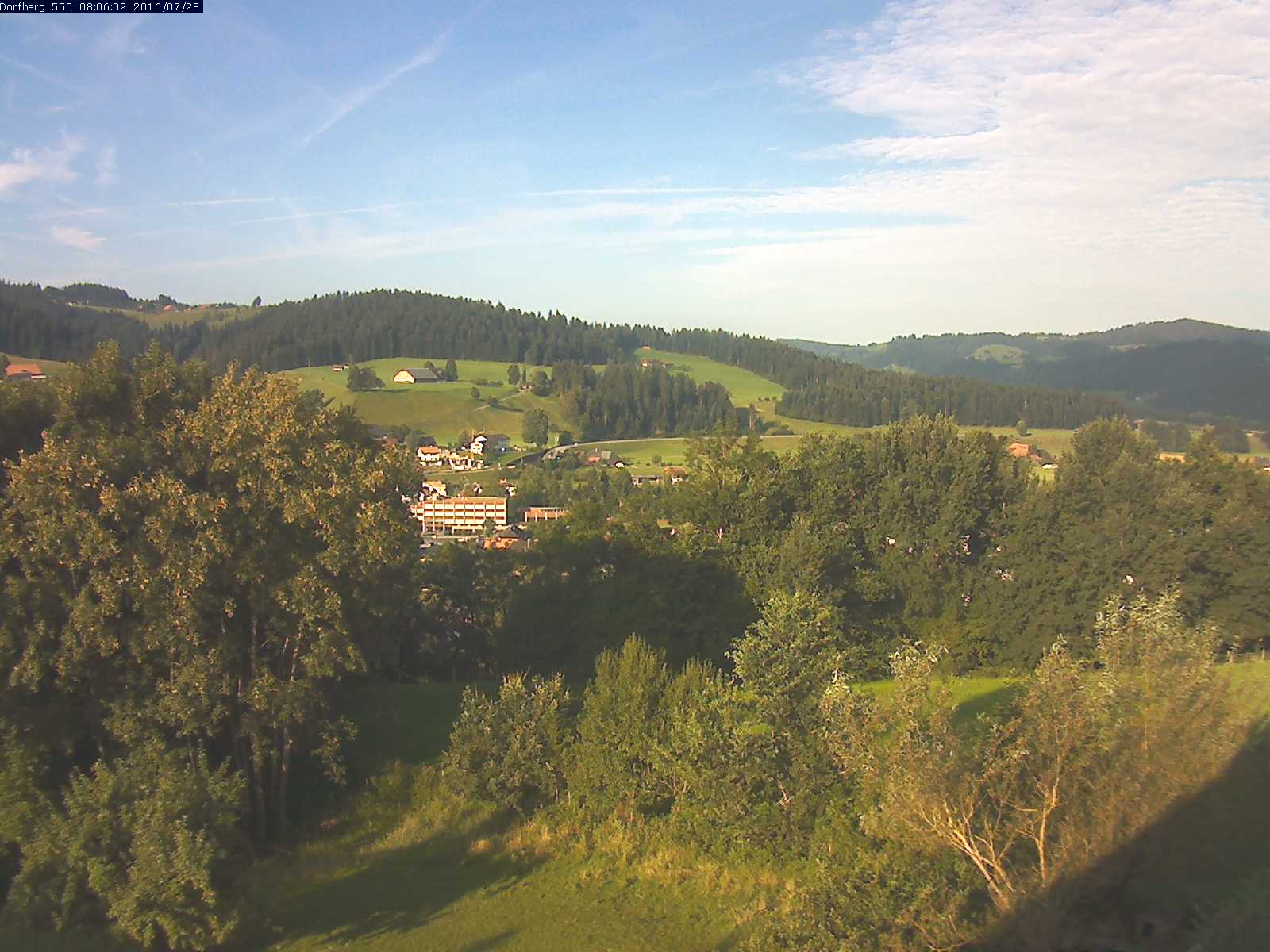 Webcam-Bild: Aussicht vom Dorfberg in Langnau 20160728-080601