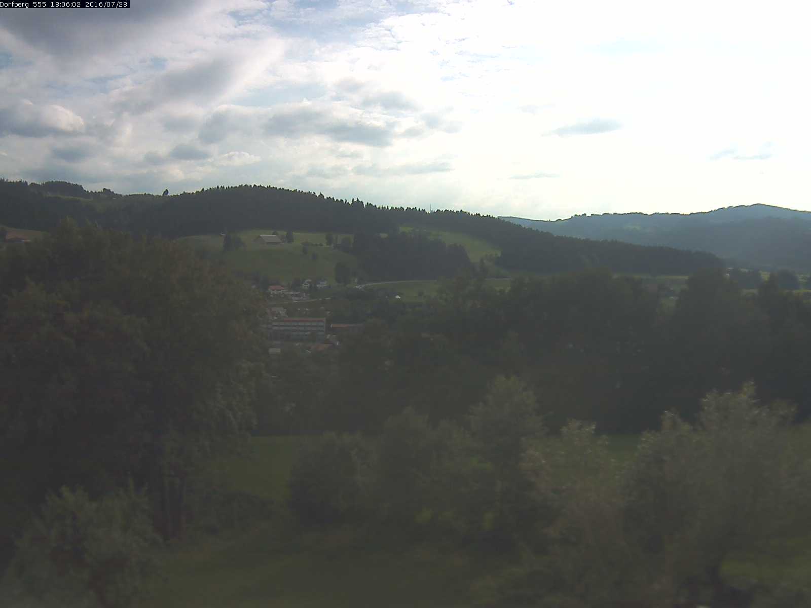 Webcam-Bild: Aussicht vom Dorfberg in Langnau 20160728-180601