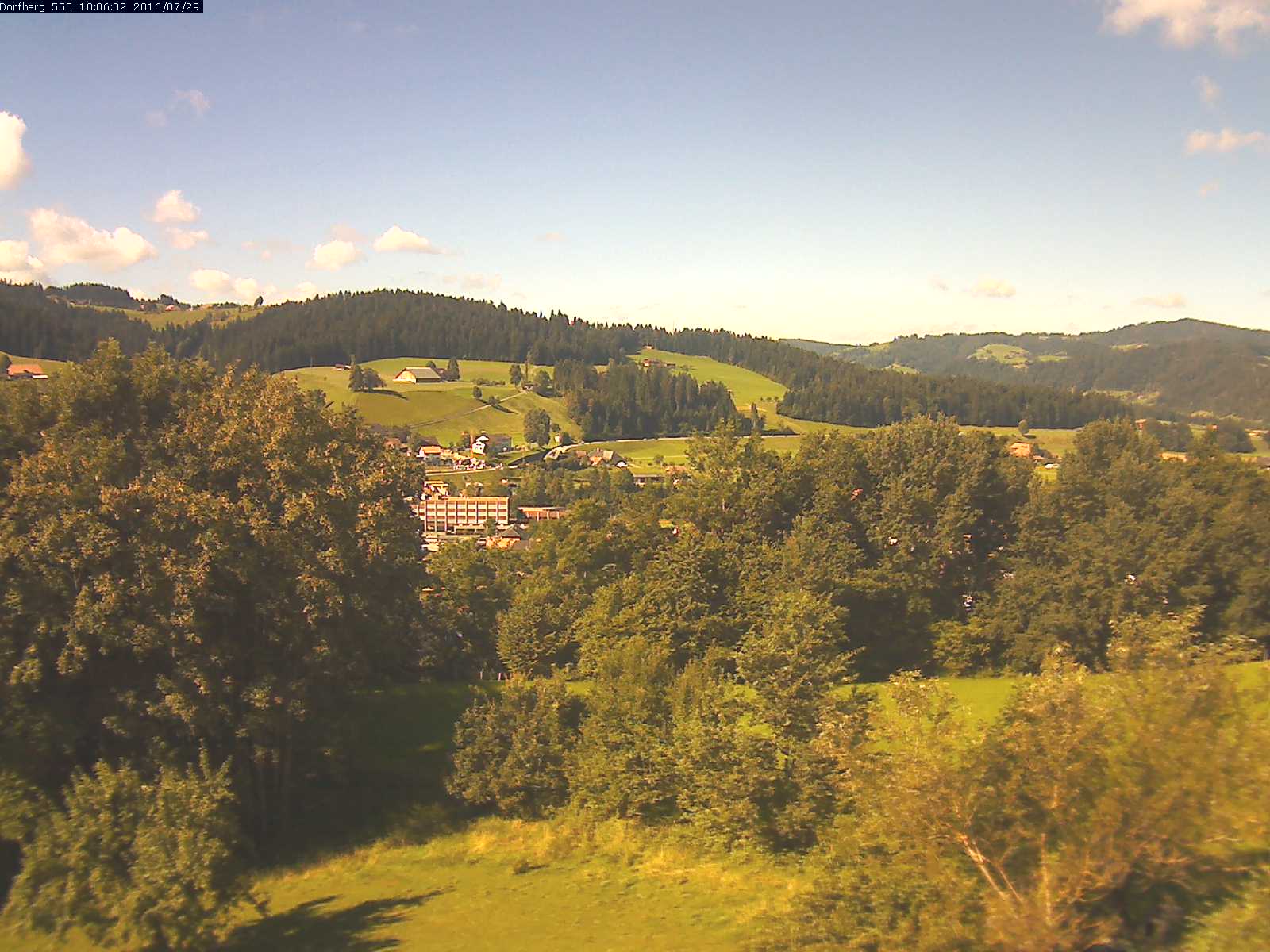 Webcam-Bild: Aussicht vom Dorfberg in Langnau 20160729-100601