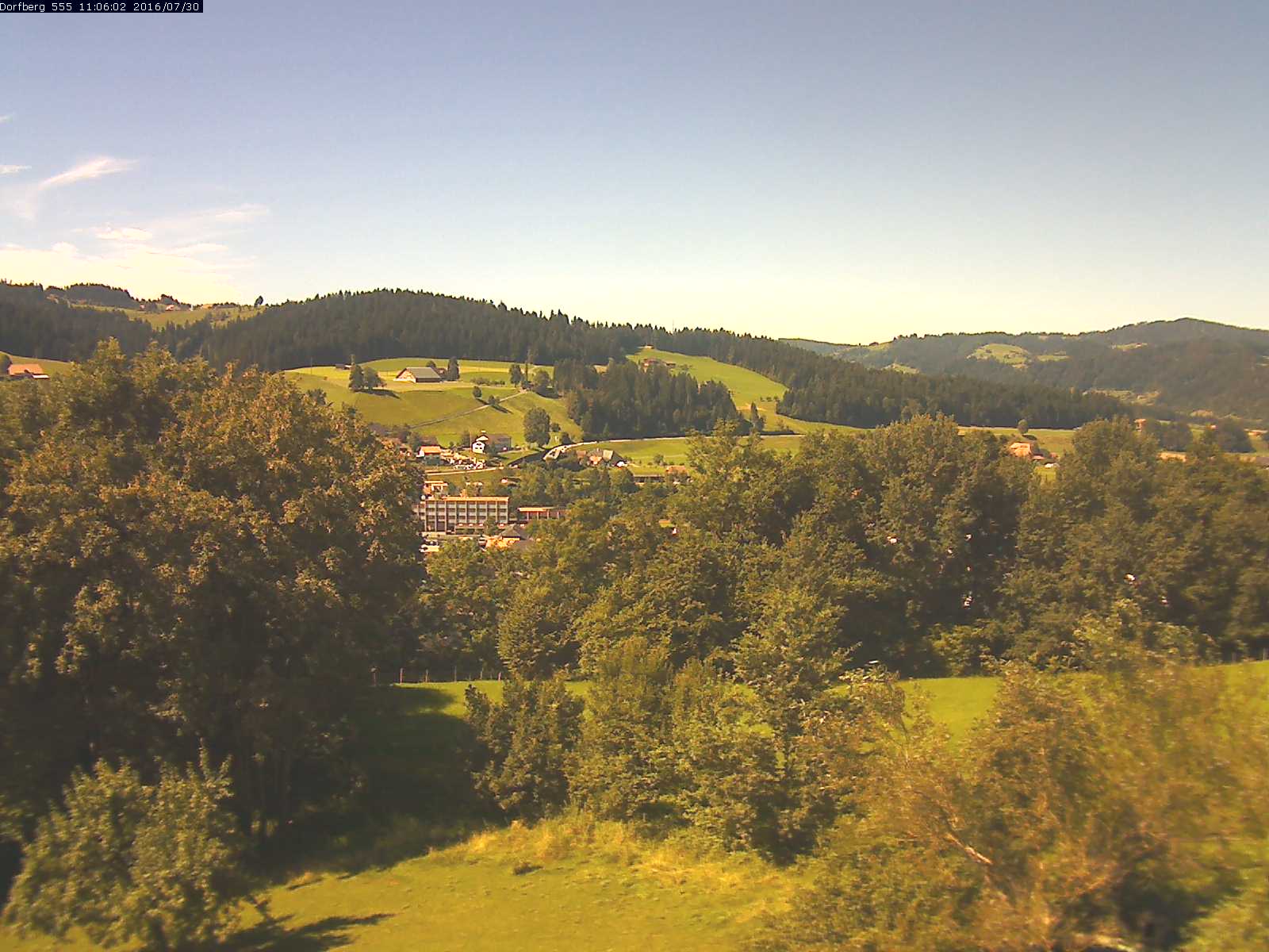Webcam-Bild: Aussicht vom Dorfberg in Langnau 20160730-110601