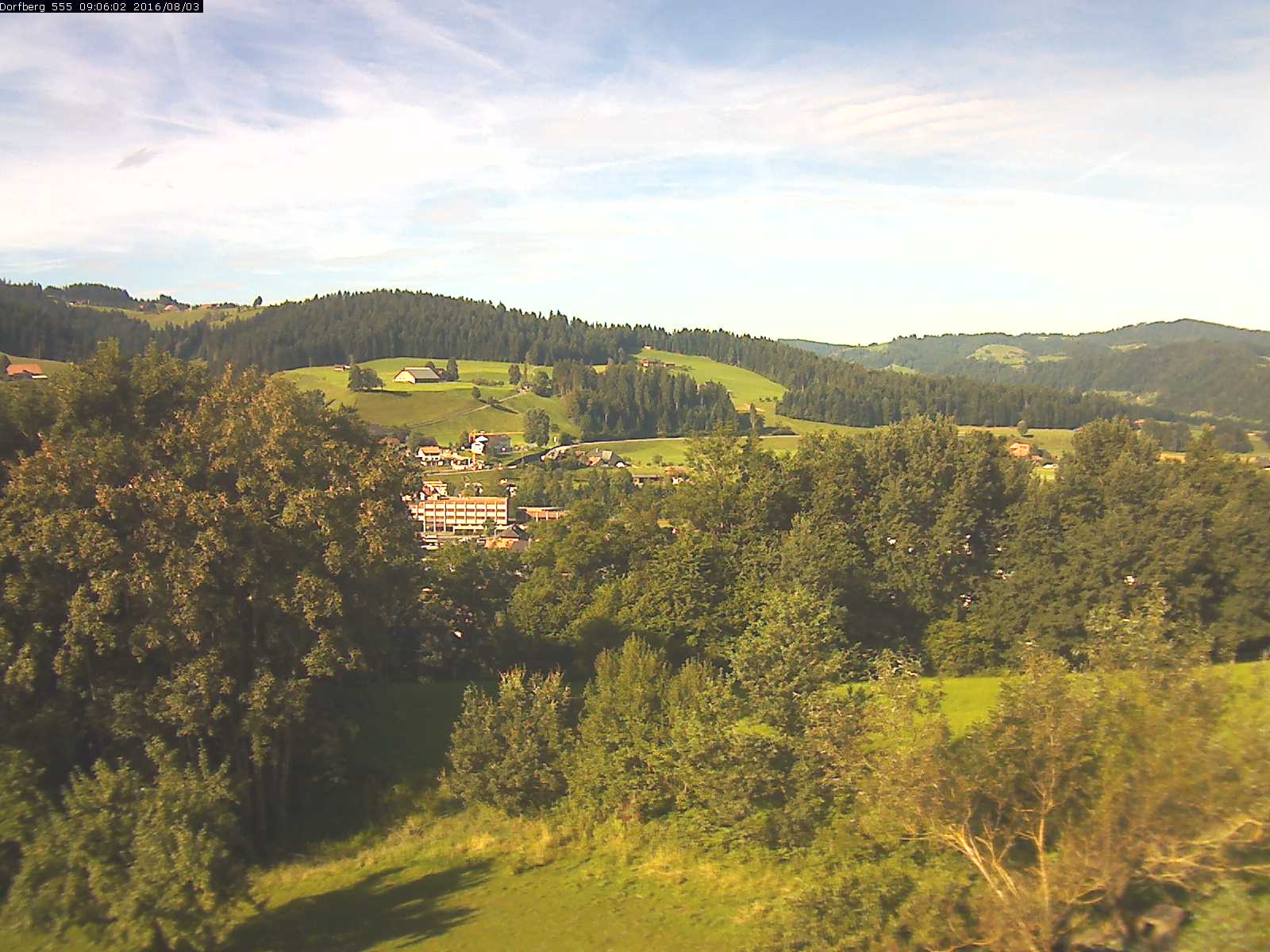 Webcam-Bild: Aussicht vom Dorfberg in Langnau 20160803-090601